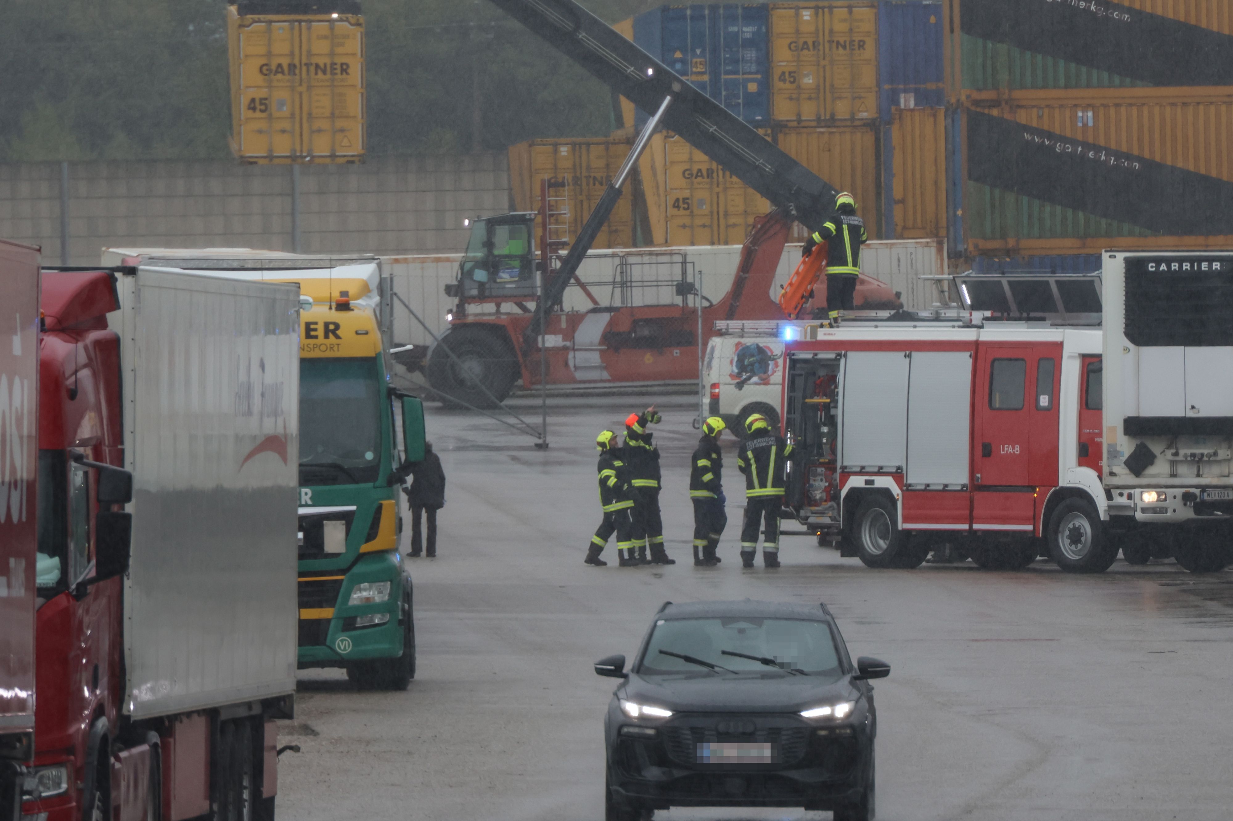 Für den Lkw-Lenker kam jede Hilfe zu spät.