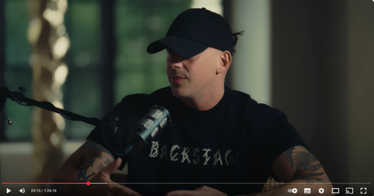 RAF Camora gibt intimen Einblick in sein Leben. 