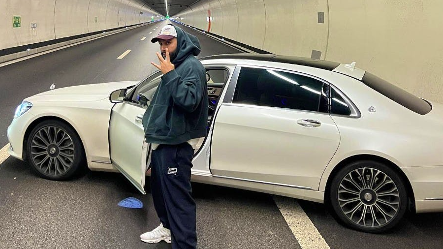 Heute.at - Strafe fix! Jetzt kommt Rapstar Foto in Tunnel teuer