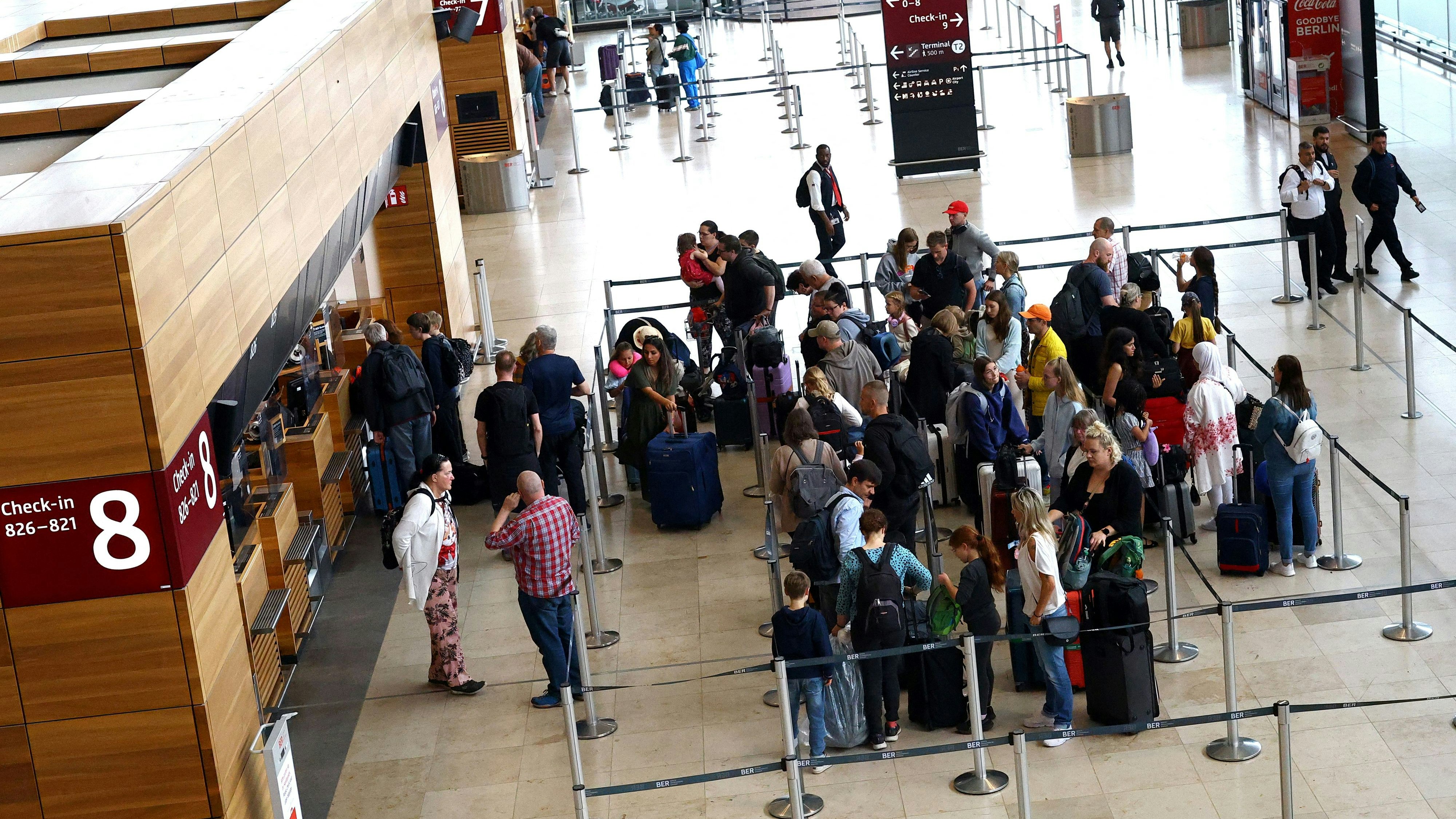 Heute.at - Cyberangriff: Weiter Verzögerungen am Flughafen BER