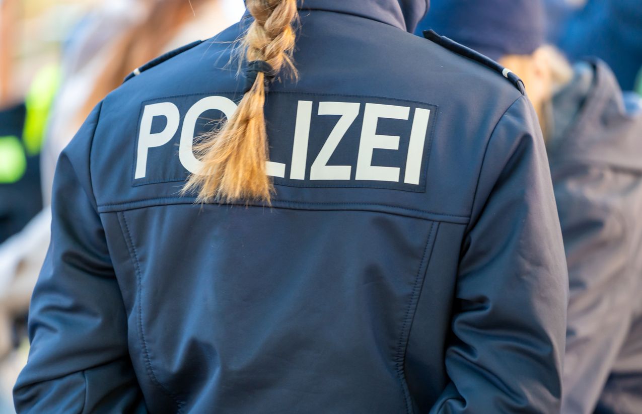 Eine Polizeischülerin wurde von ihren Lästereien eingeholt.