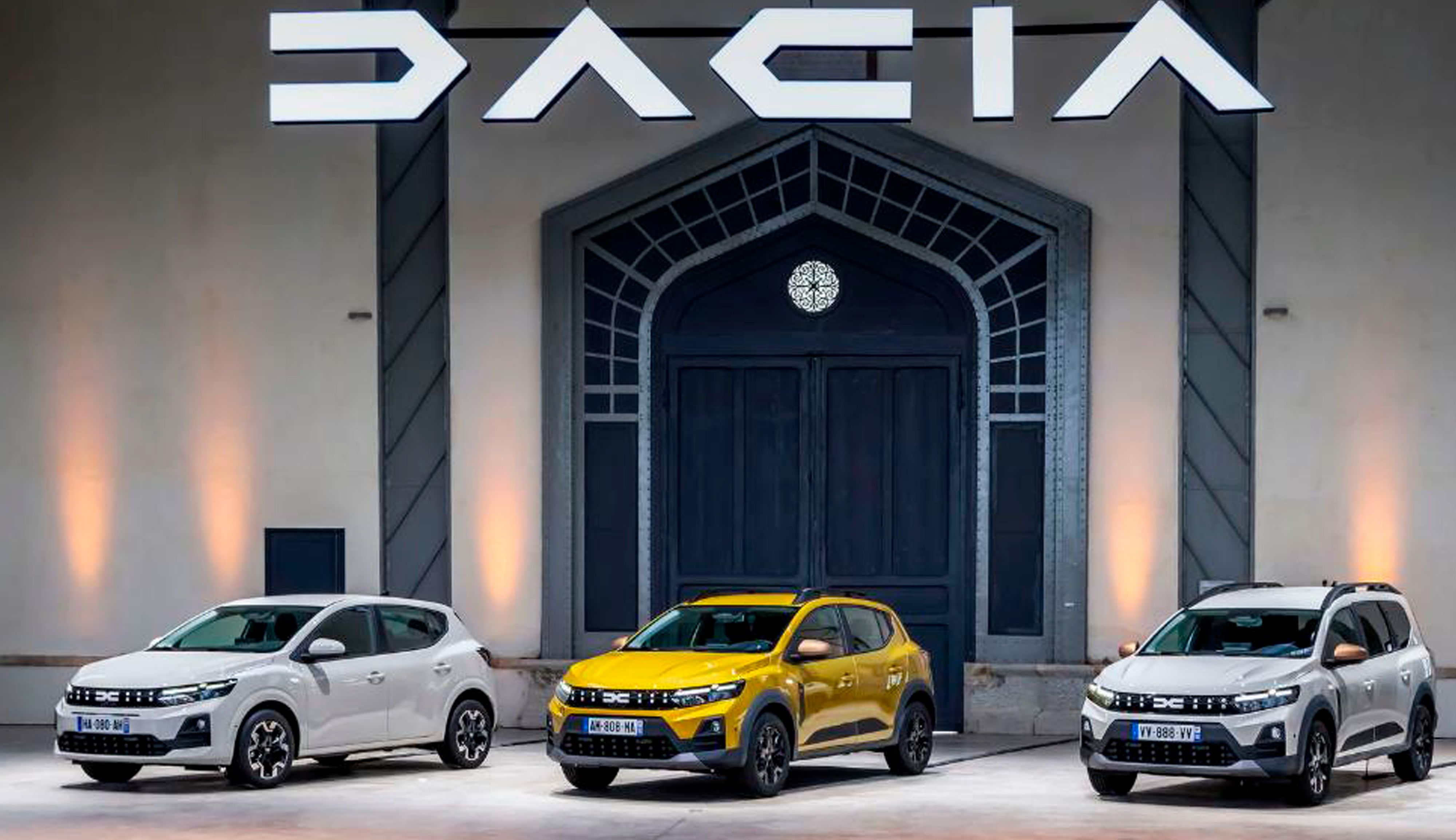 Die Modelle Sandero, Stepway und Jogger bekommen ein Facelift.