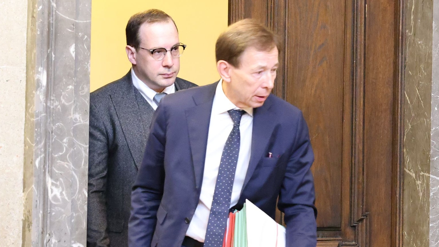 Heute.at - Saudeppert – Anwalt teilt gegen Teichtmeister aus