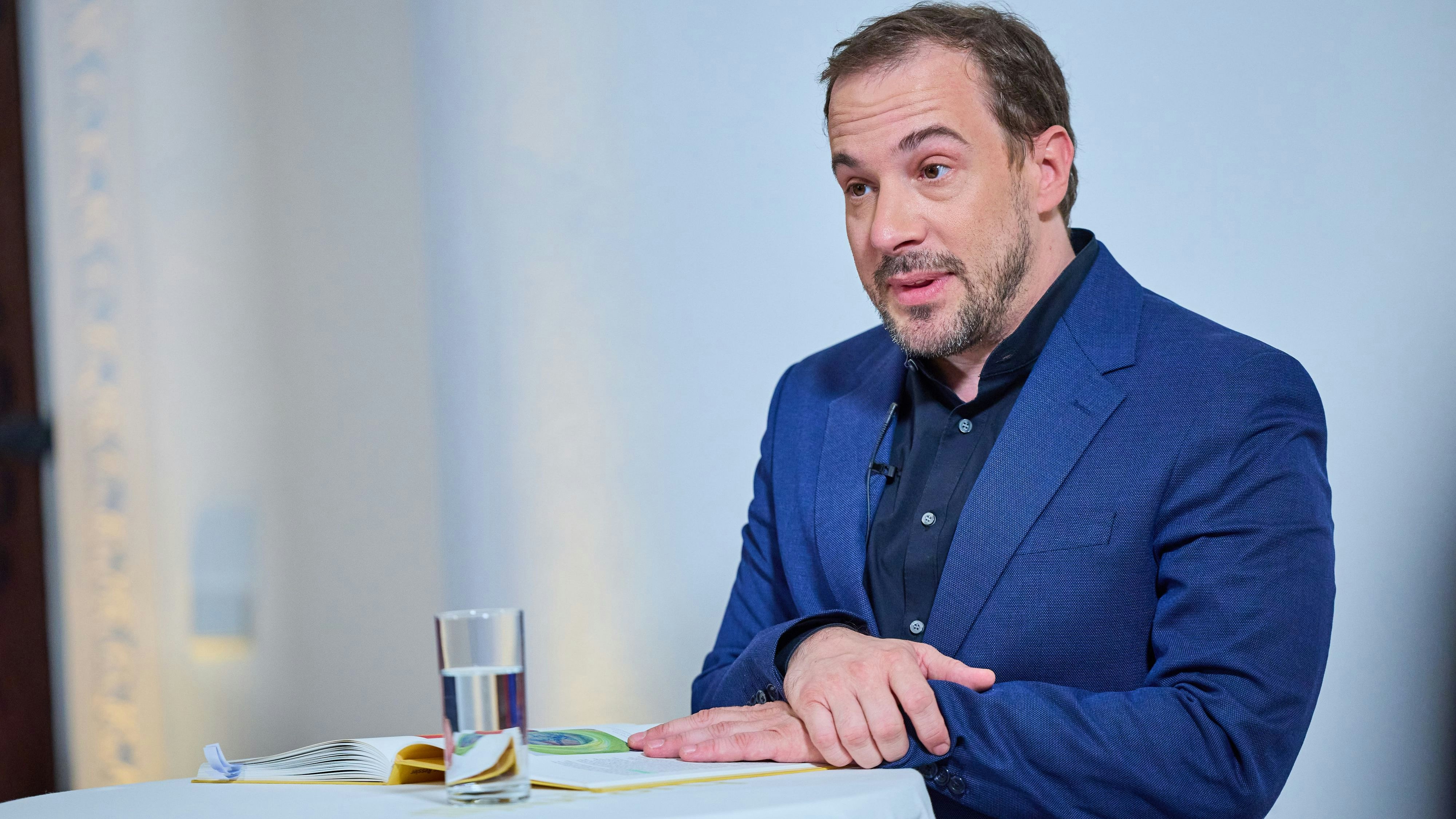 Heute.at - Beim Koksen am Klo erwischt – Teichtmeister im Häf'n