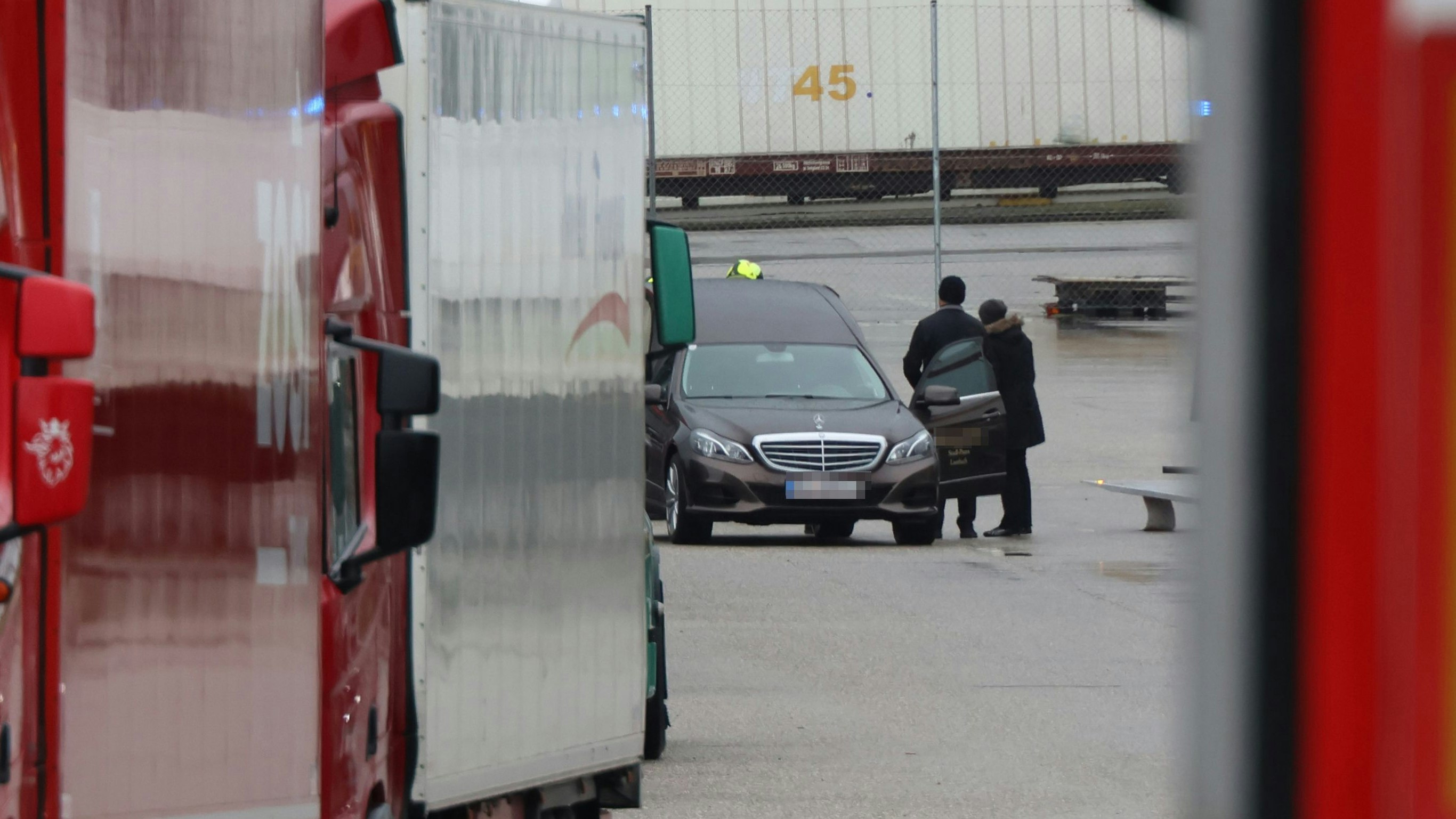 Heute.at - Mann lag tot in Lkw – das weiß die Polizei bisher