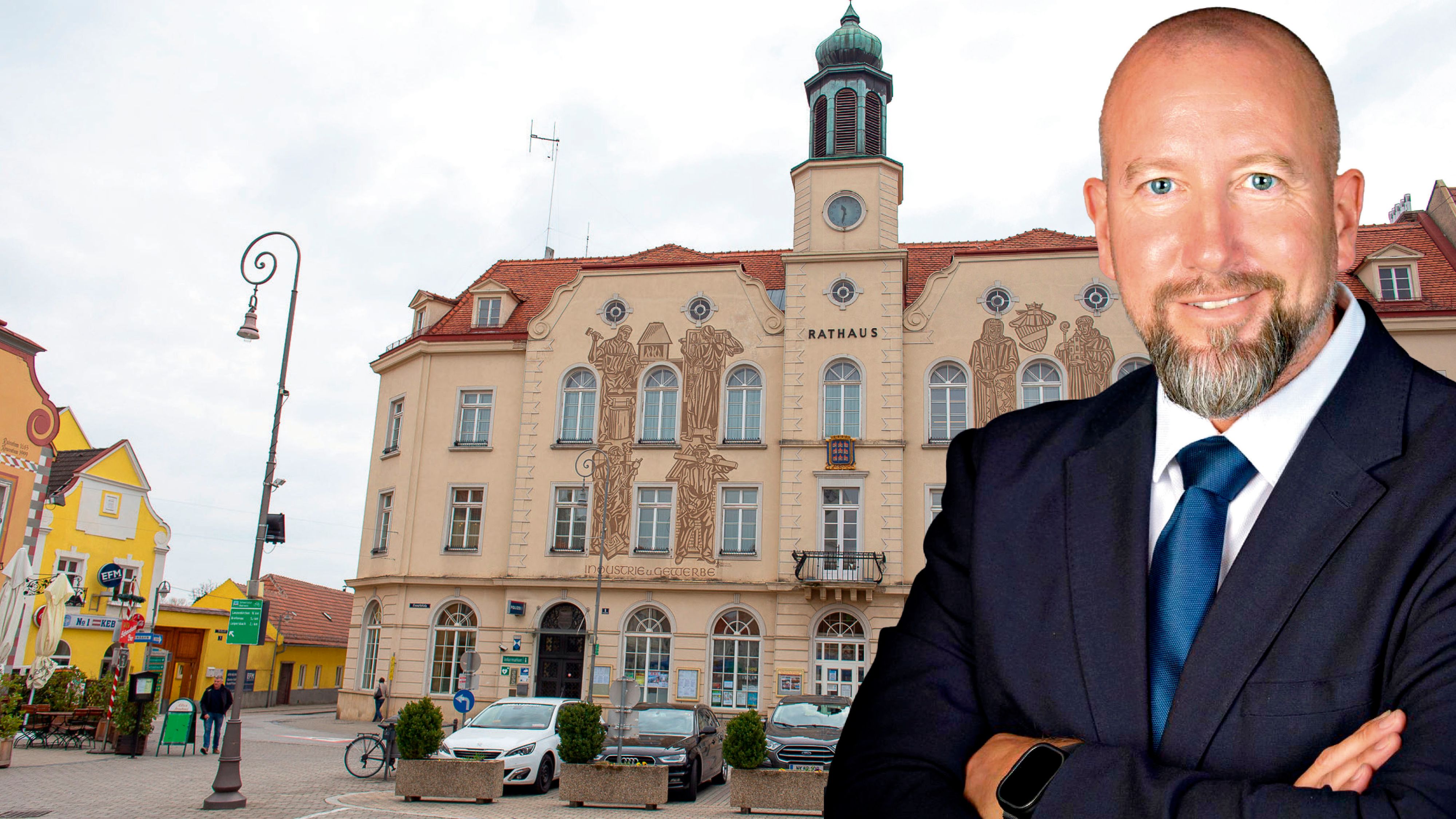 Marcus Berlosnig (wegen Streit um Budget von FPÖ ausgeschlossen) und das Rathaus in Neunkirchen