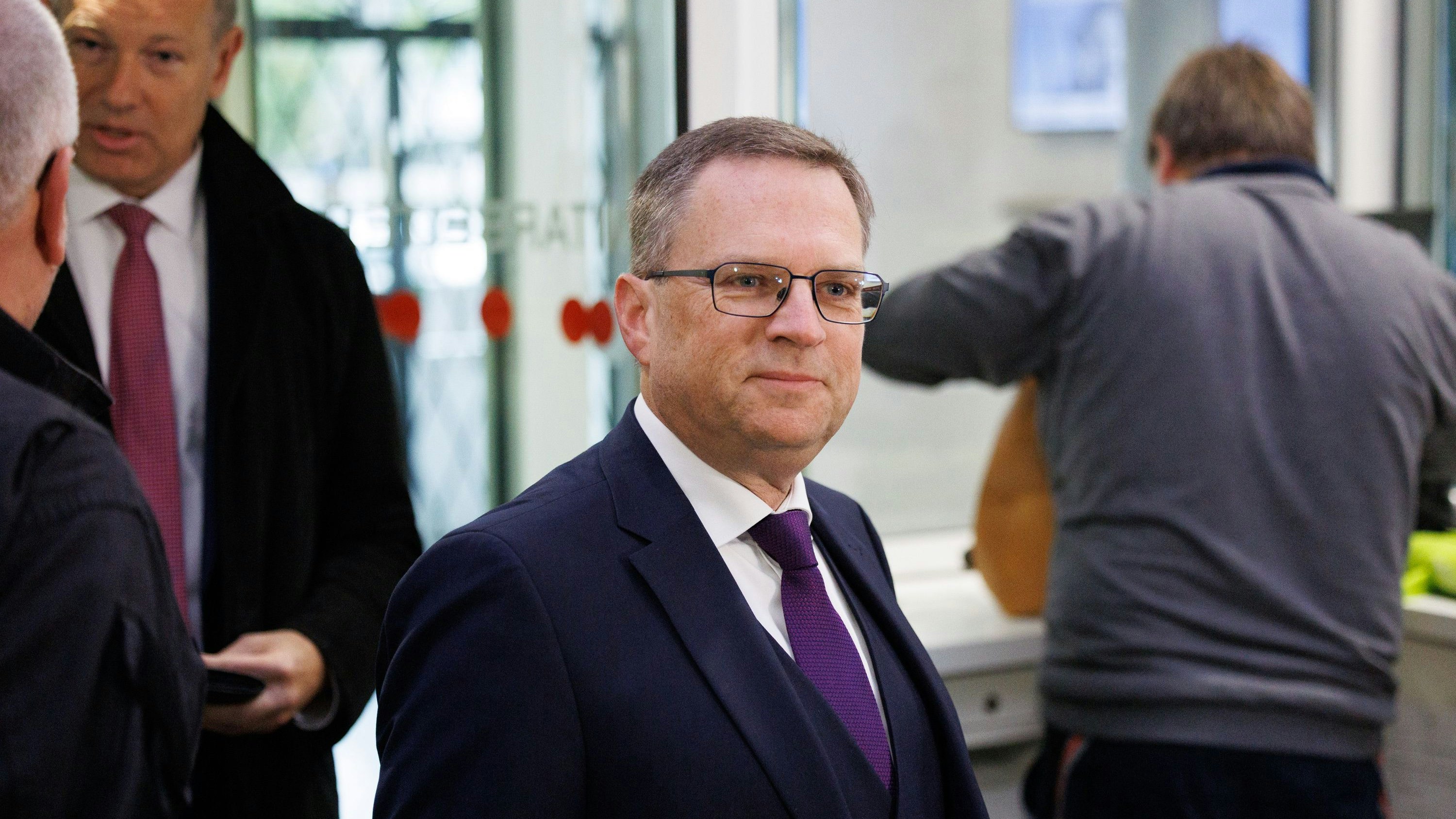 Heute.at - Wöginger hat gezahlt, doch Verfahren läuft noch weiter