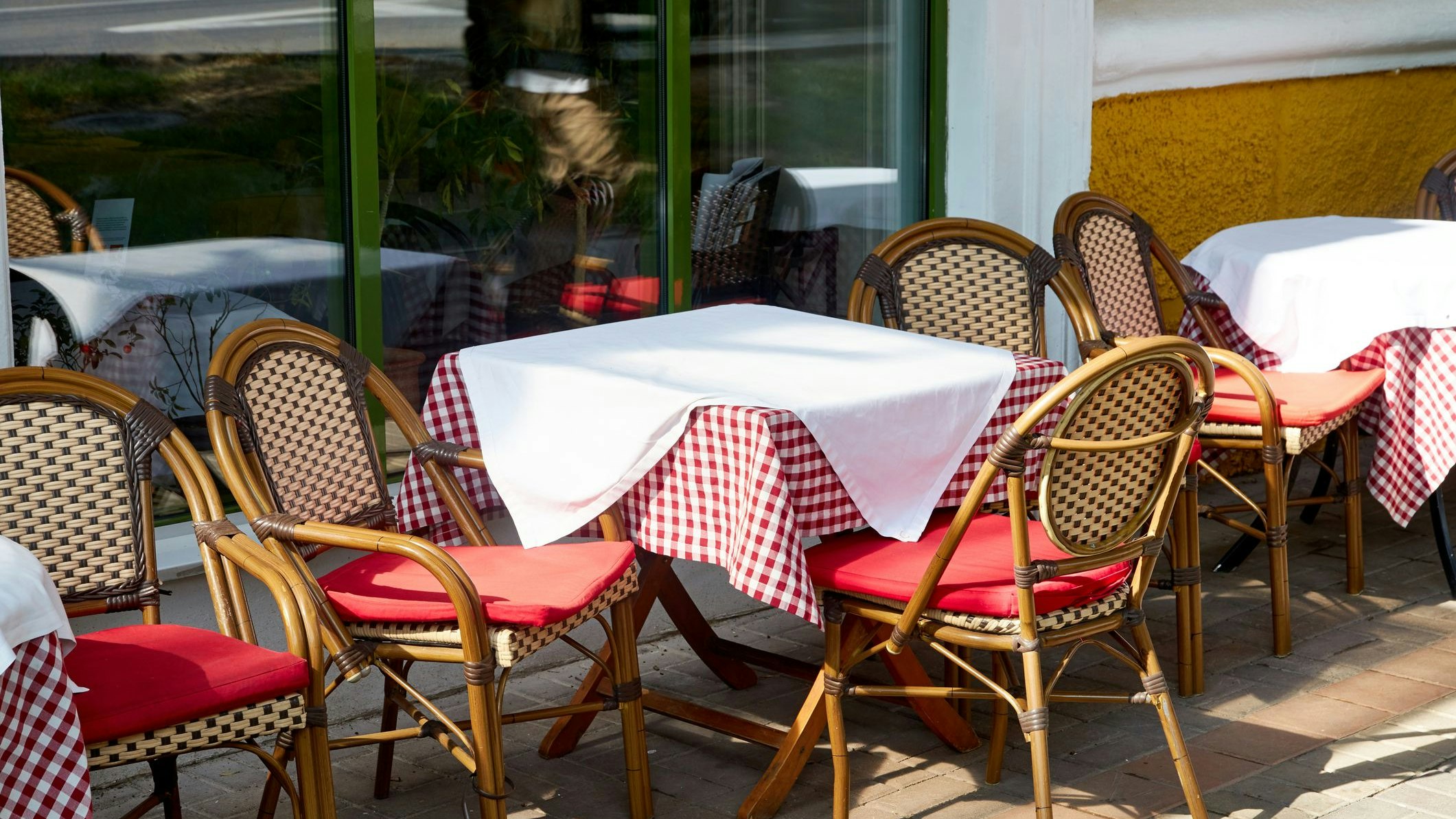 Heute.at - Regierung sucht jetzt Kellner, Köche & Co. im Ausland