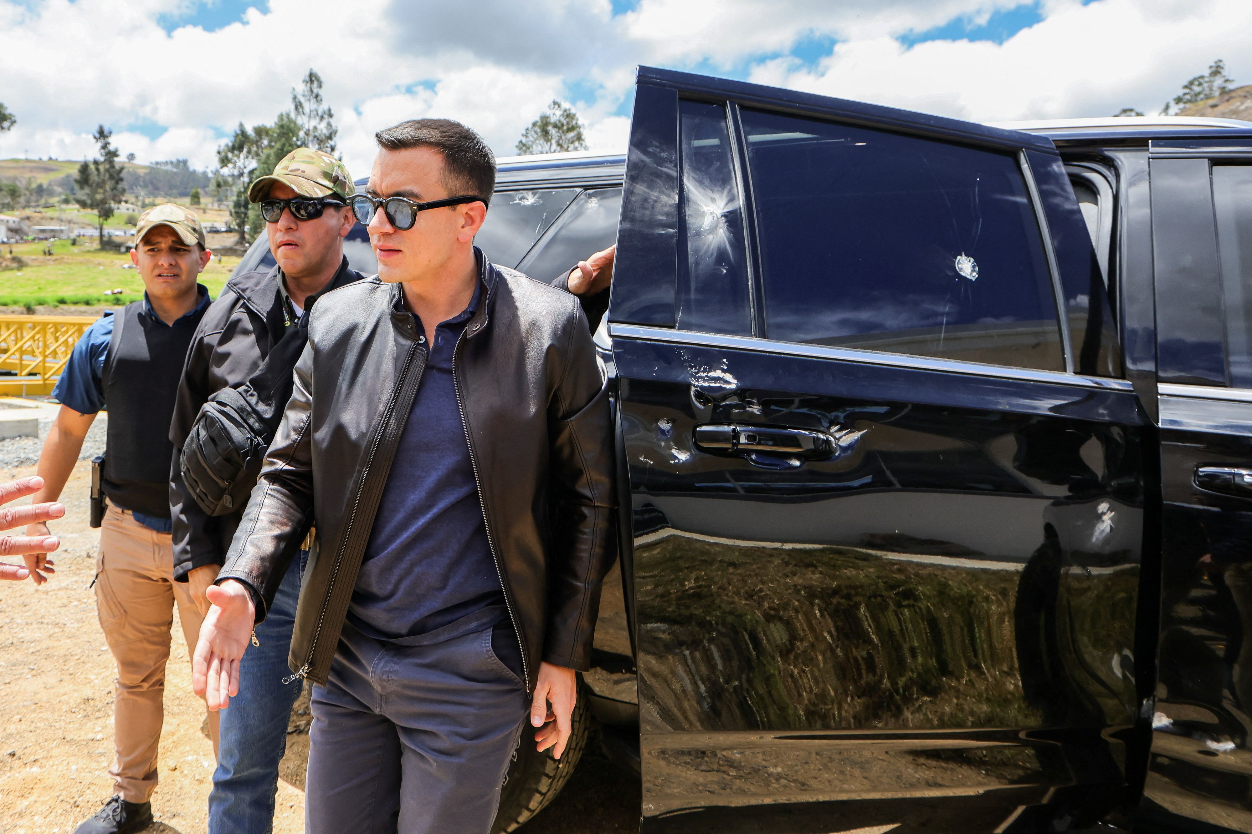 Der Konvoi von Ecuadors Präsident Daniel Noboa wurde attackiert. Das Staatsoberhaupt blieb unverletzt.