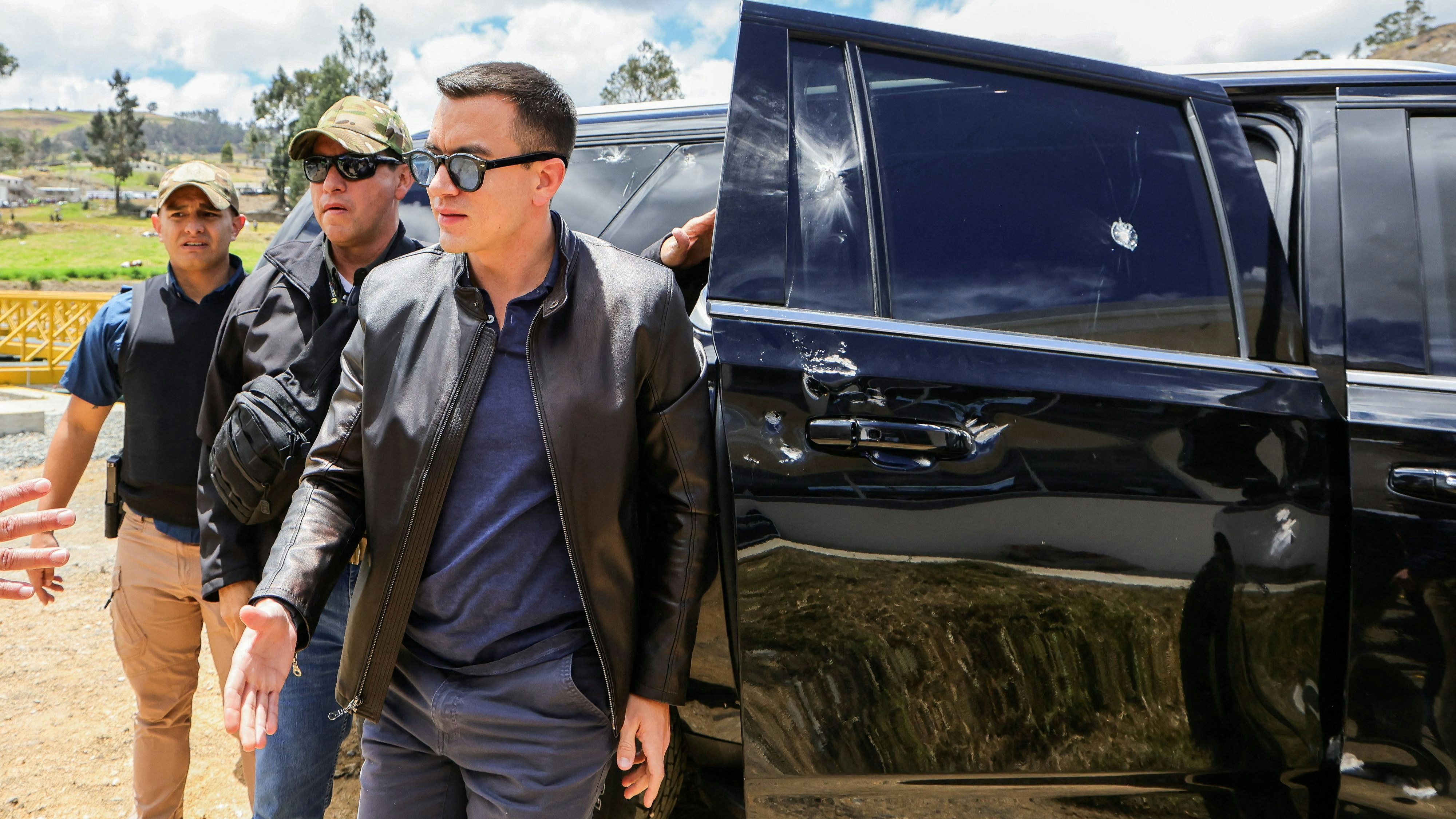 Heute.at - Brisanter Angriff auf Präsidentenkonvoi in Ecuador