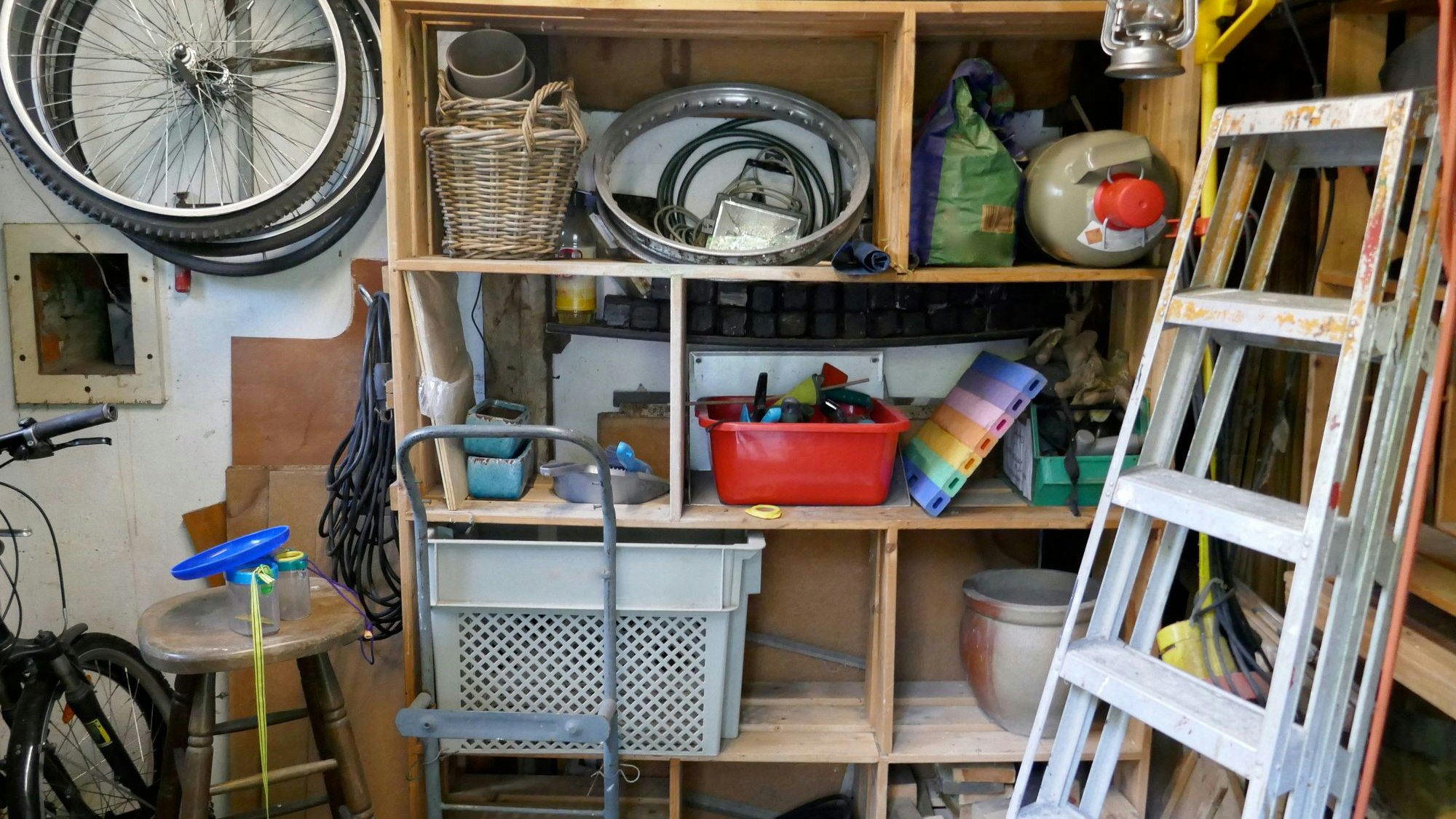 Heute.at - Mädchen (11) musste nach Schule in Abstellraum warten