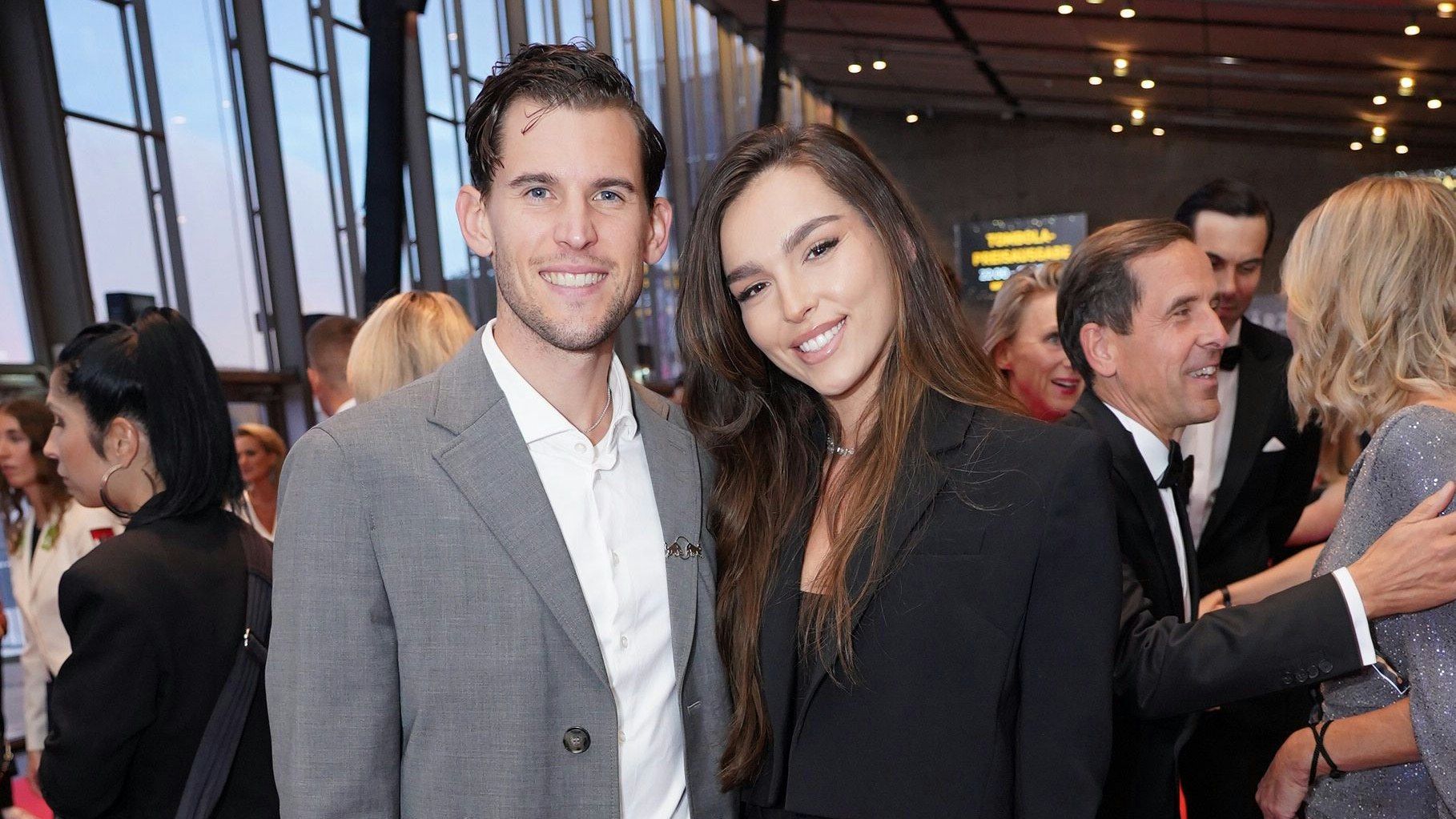 Heute.at - Verliebter Thiem-Auftritt mit seiner Lili in Wien