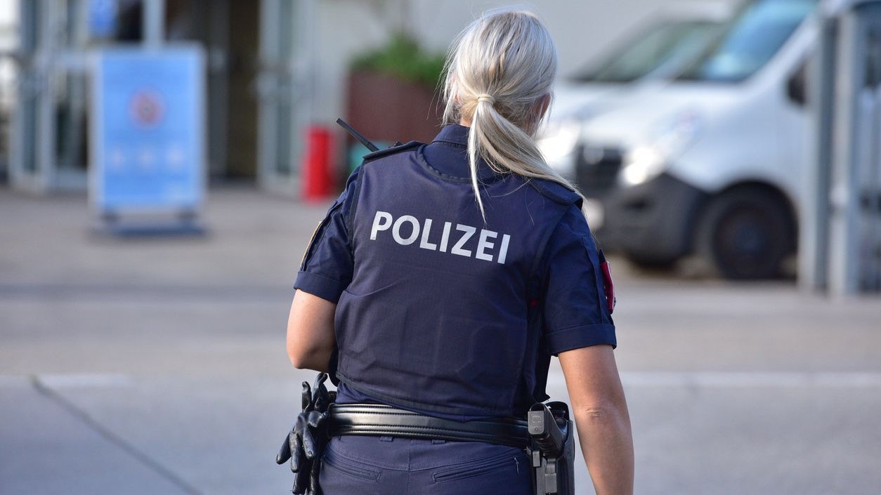 Heute.at - Daham schlogn s' die Weiba – der will Kibera werden?