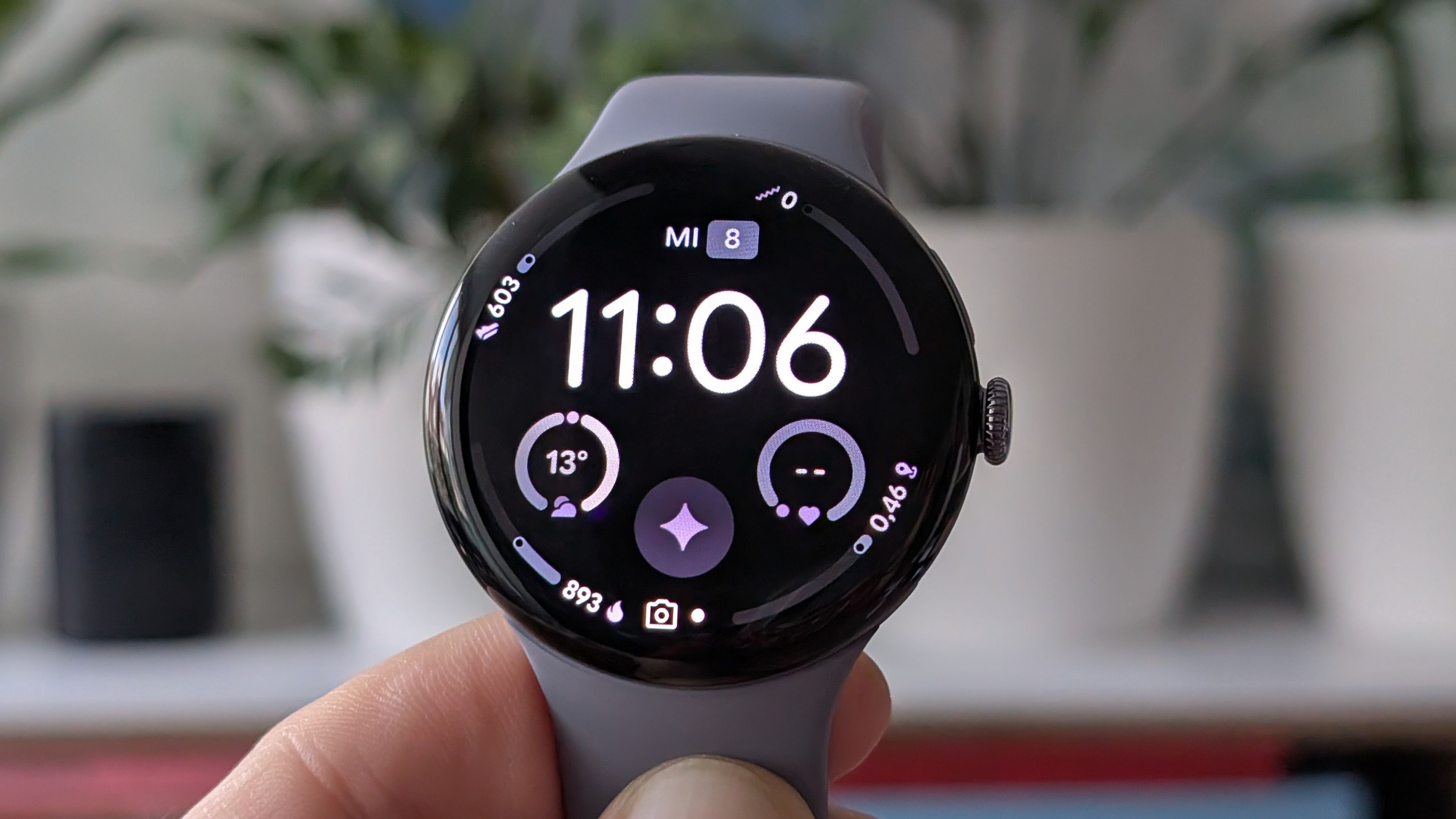 Die Google Pixel Watch 4 ist kein Mode-Accessoire mit Apps, sondern ein echter digitaler Assistent.