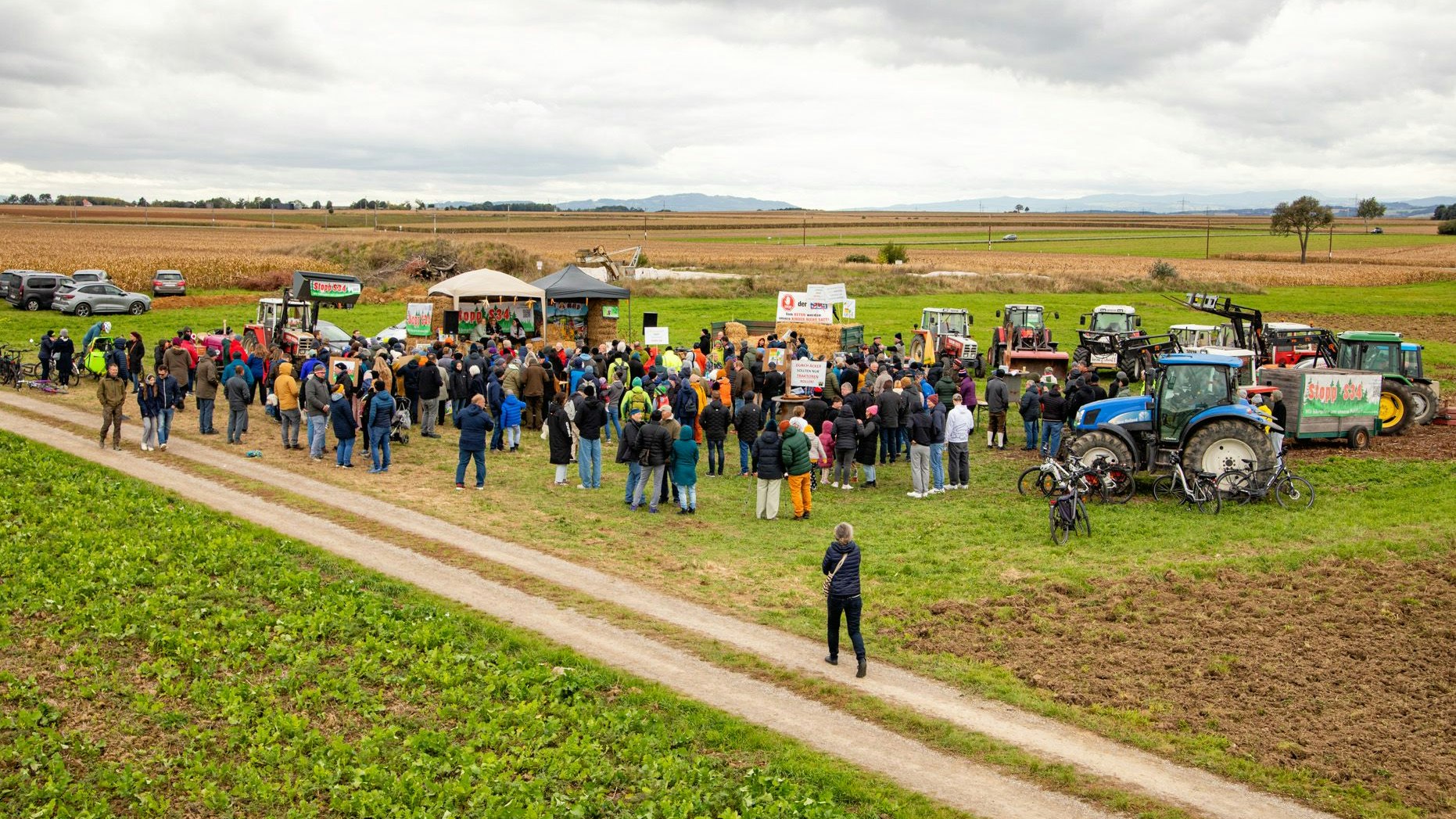 Heute.at - Anhaltender Protest gegen S34 – Hanke überlegt Bau