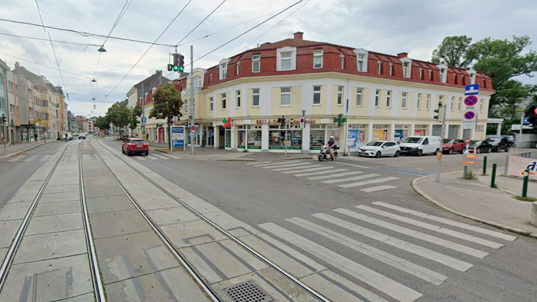 Heute.at - Schwerer Unfall in Wien – Frau von Auto erfasst