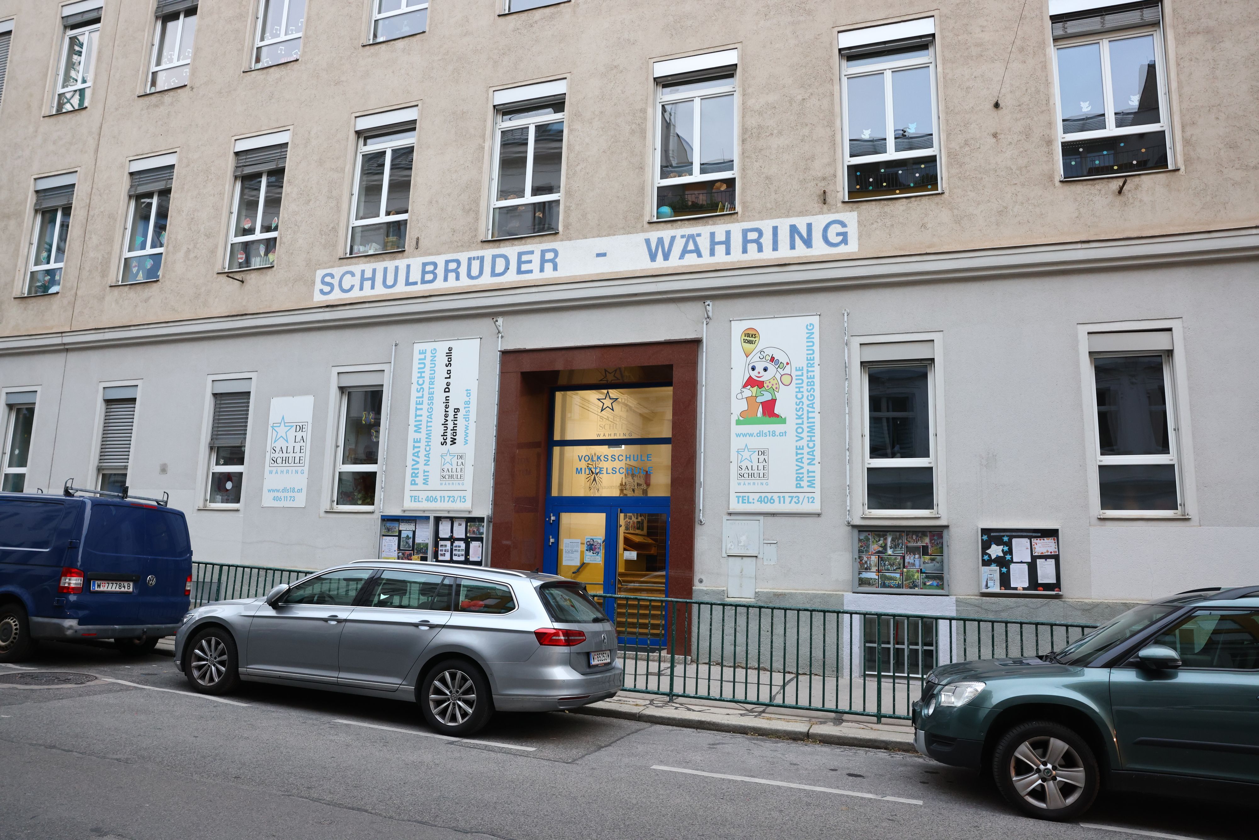 Die De La Salle Schule wird geschlossen, Schüler und Lehrer suchen nun neue Plätze