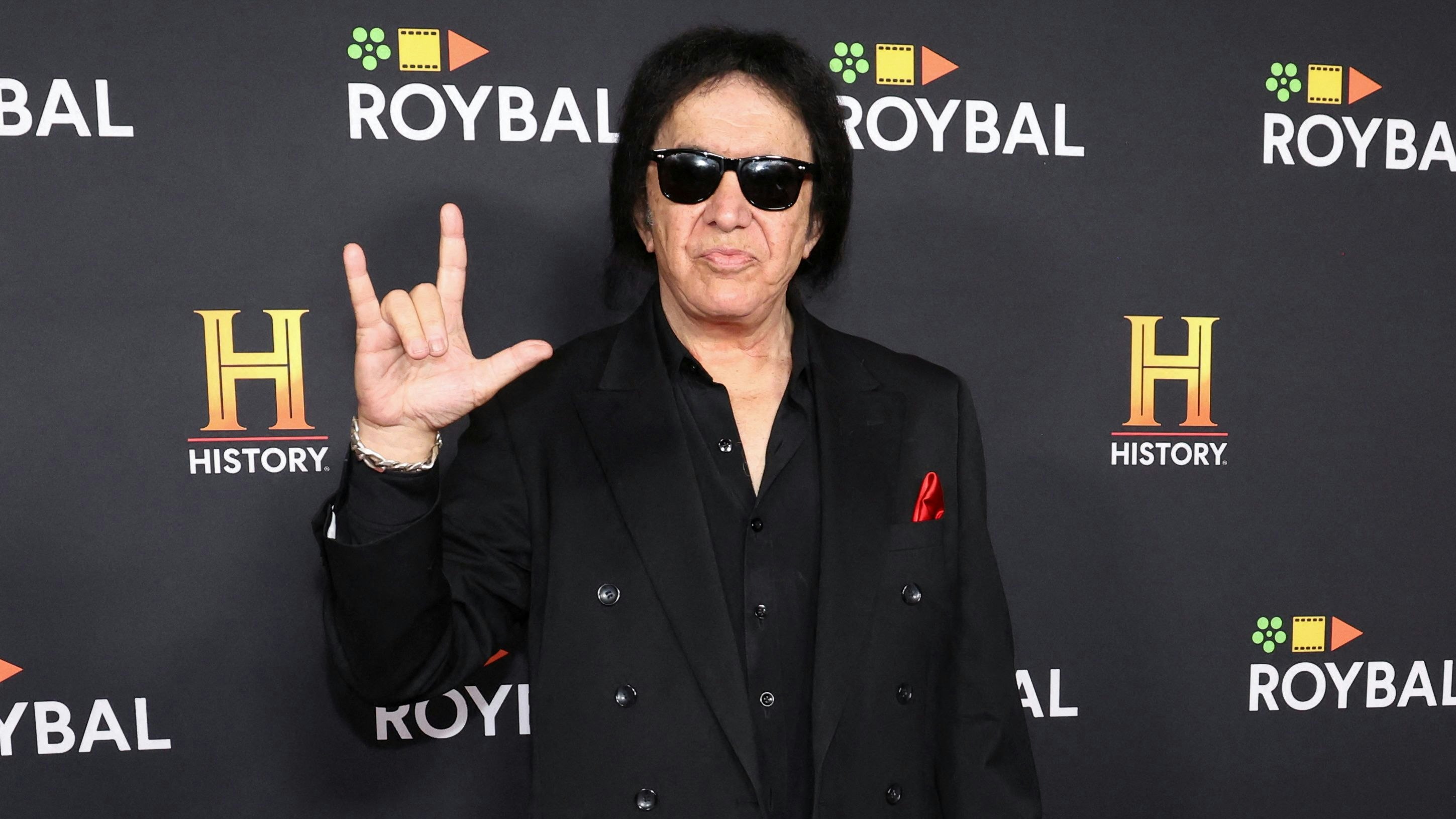 Heute.at - Nach Autounfall: Kiss-Bassist sorgt für Lacher