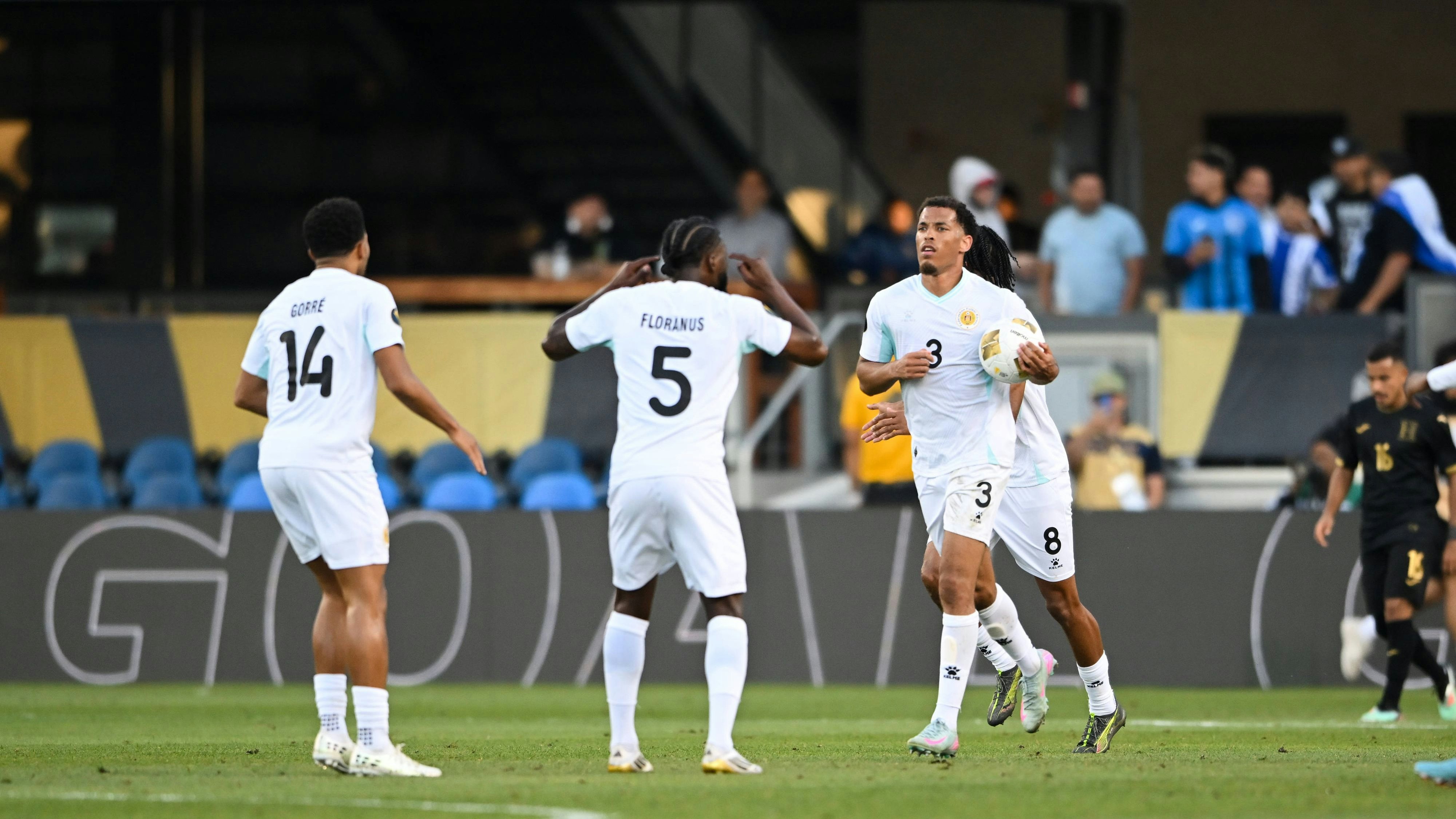 Heute.at - Das gab es noch nie – Fußballzwerg auf WM-Kurs