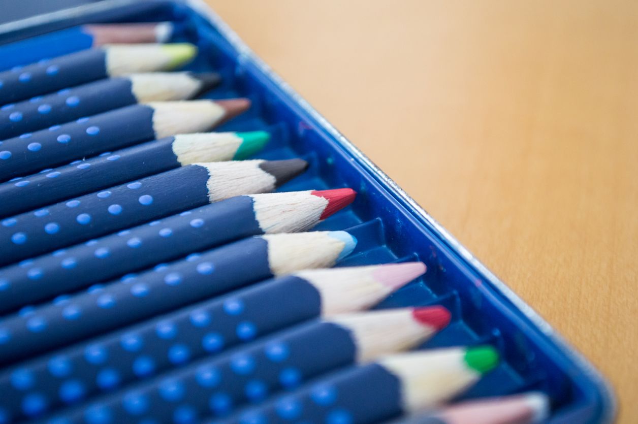 Das Faber-Castell-Werk in Engelhartszell schließt im Sommer 2026. Symbolbild.