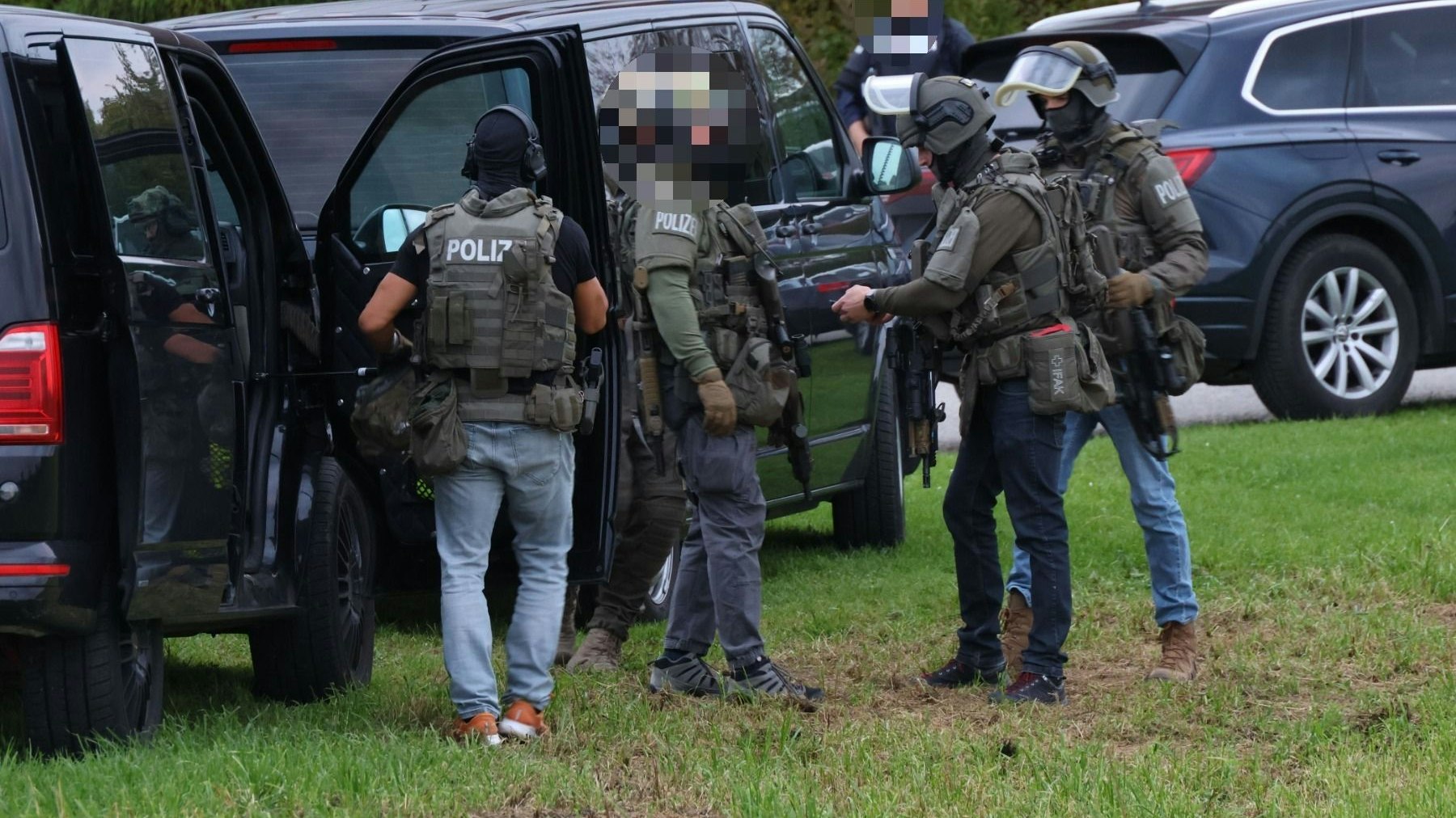 Heute.at - Cobra, Helikopter – Polizei schickt saftige Rechnung