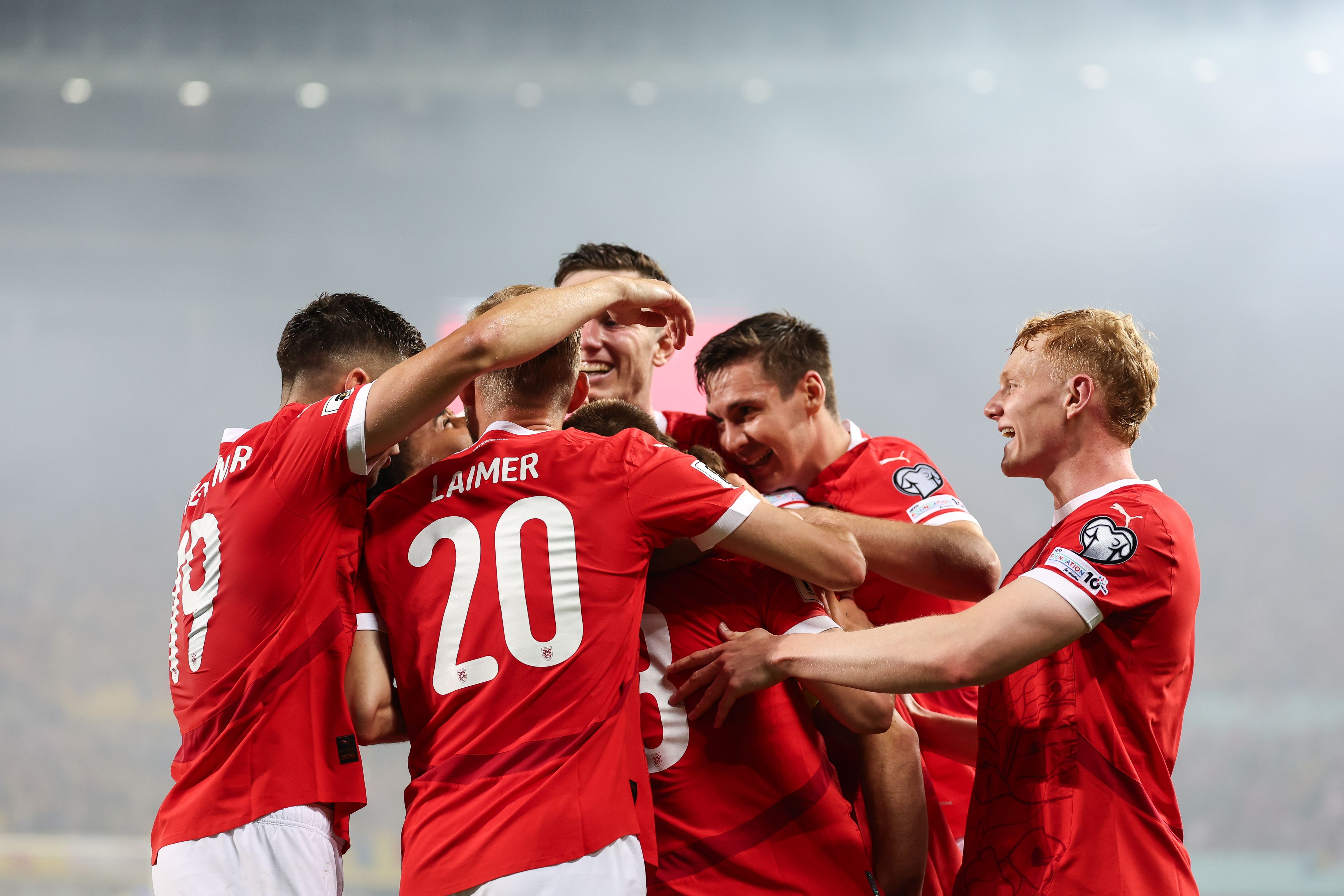 Österreichs Teamspieler bejubeln das Torspektakel gegen San Marino. 