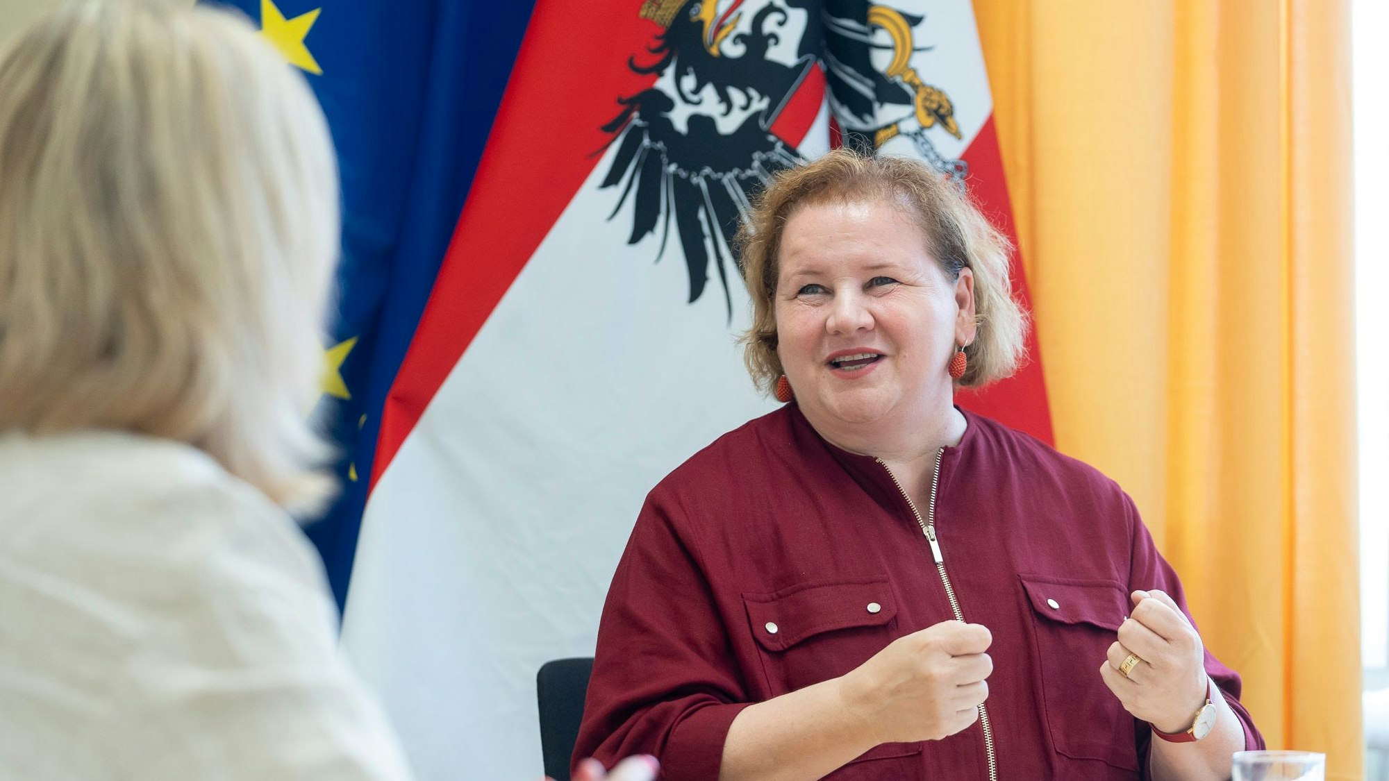 Heute.at - Ministerin erklärt: So geht Sozialhilfe-Reform voran