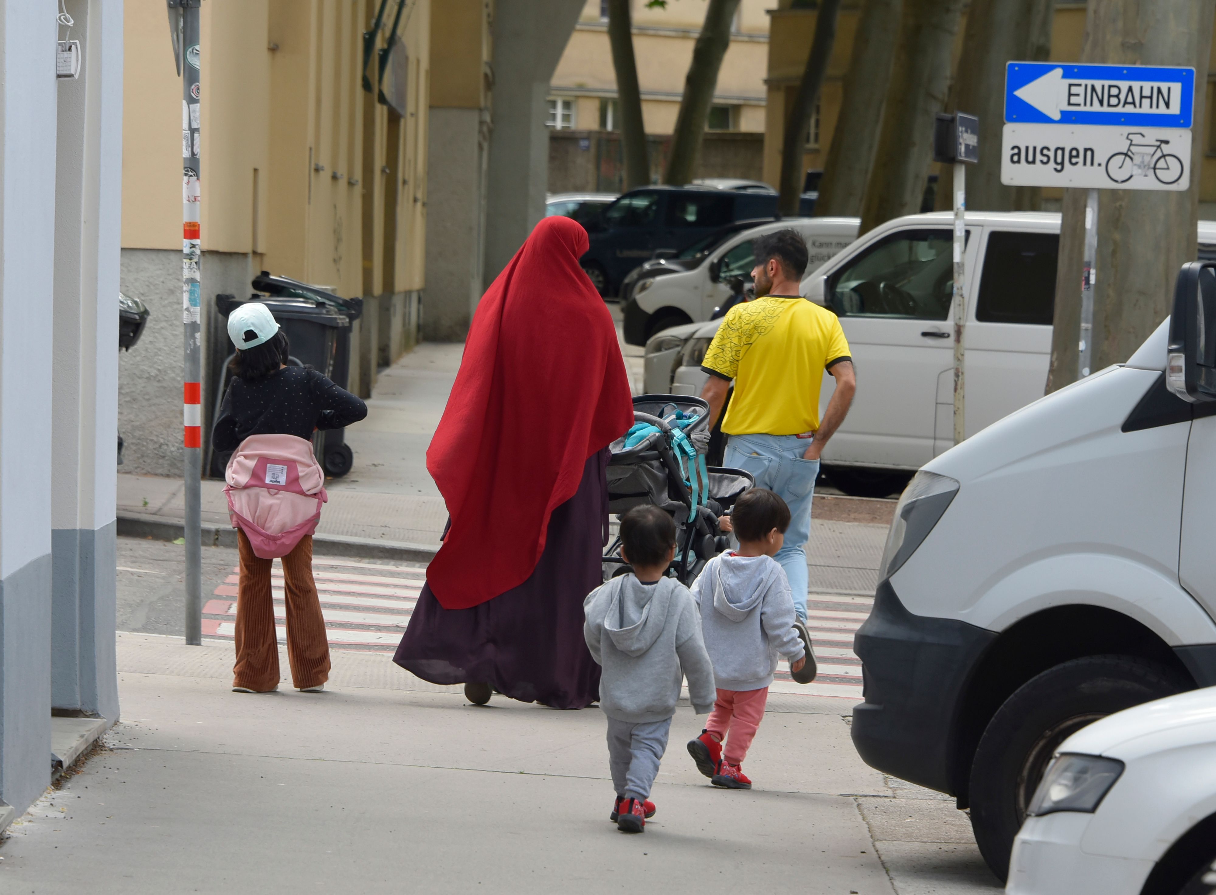 Tausende Euro Sozialhilfe für Familien in Wien – solche Fälle sorgen für großen Wirbel.