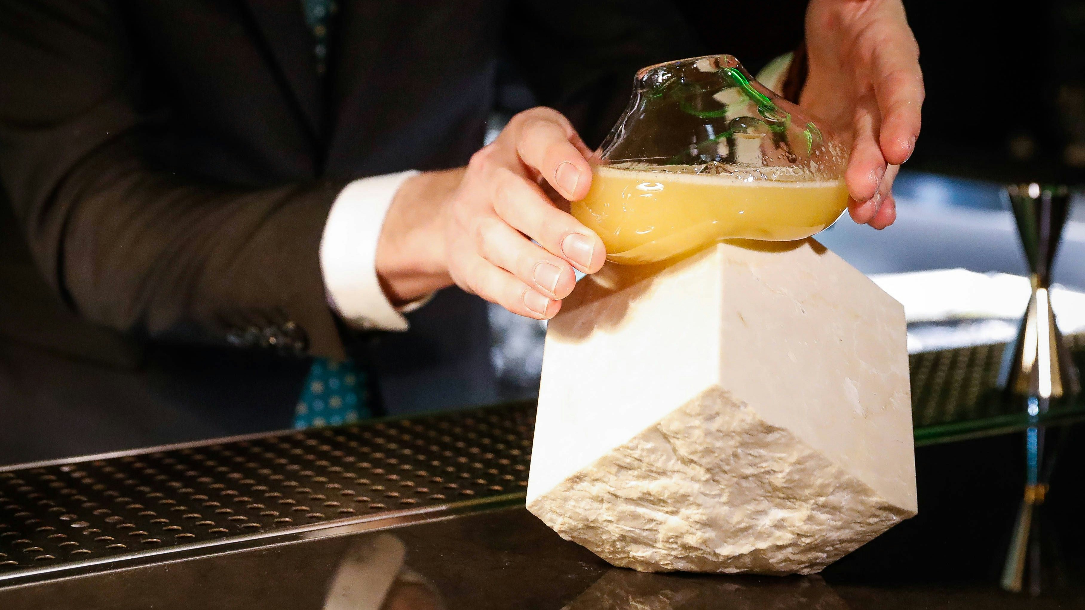 In der "Mirror Bar" in Bratislava steht die Theatralik an erster Stelle.