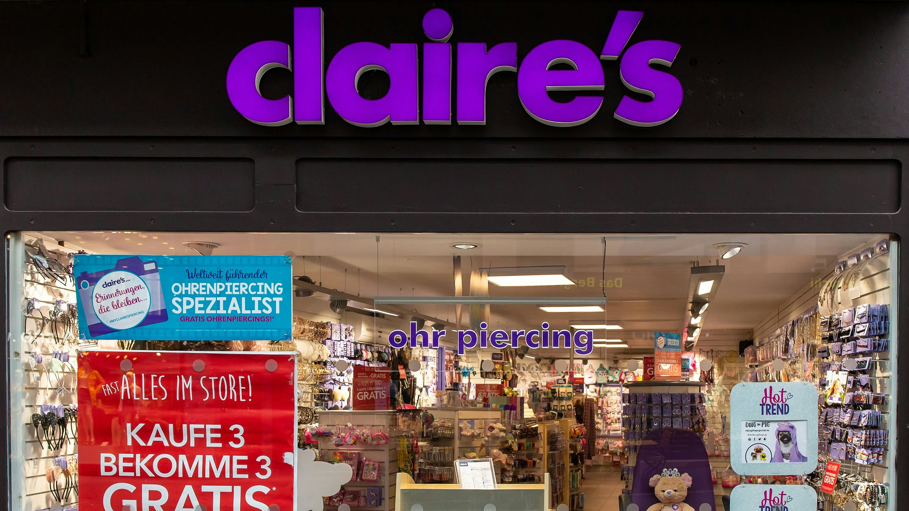 Claire´s gilt als billiges, beliebtes Schmuck-Geschäft für junge Mädchen.