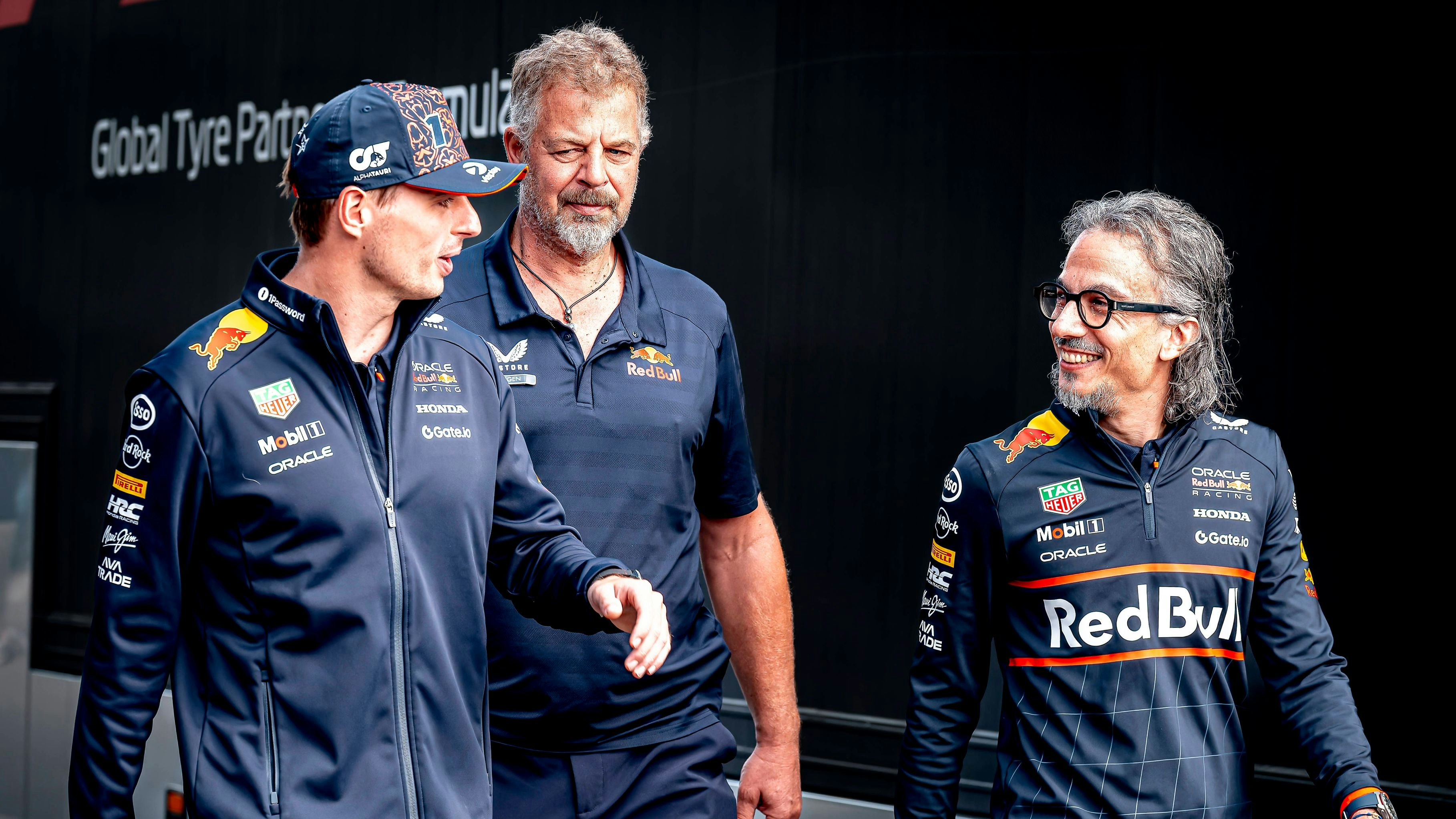 Max Verstappen und Red-Bull-Teamchef Laurent Mekies.
