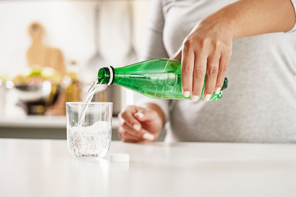 Das Trinken von Getränken aus Plastikgebinden sollte die Ausnahme sein.