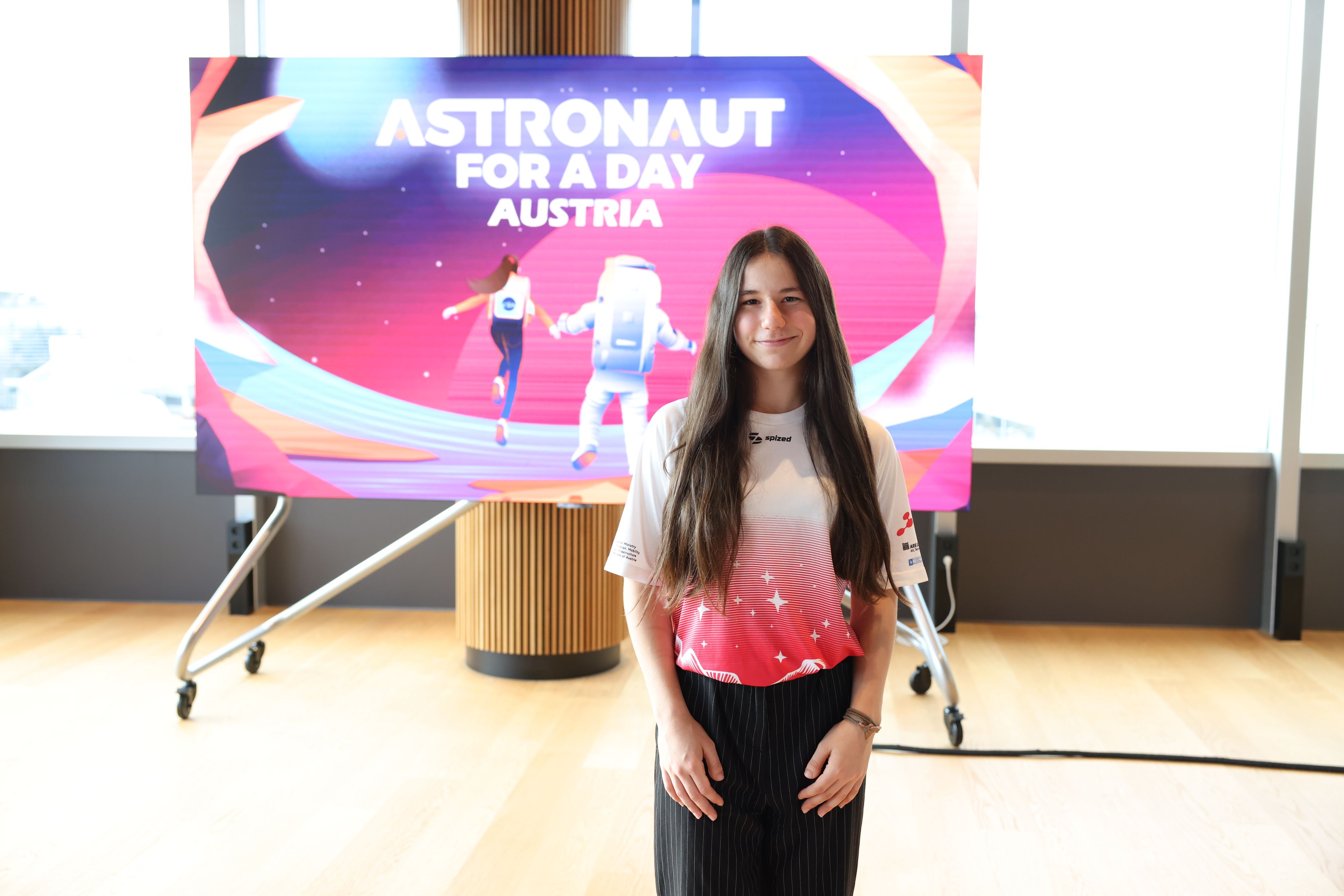 Joannas (15) Traum von der Schwerelosigkeit wird wahr.