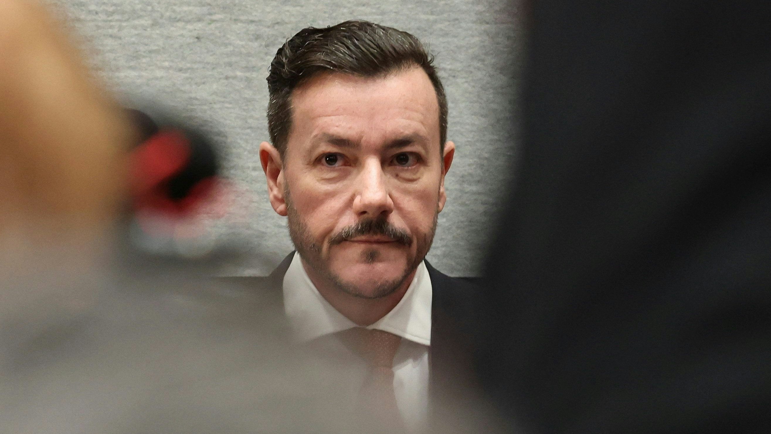 Beim Prozess gegen René Benko sorgte die optische Veränderung des Angeklagten für Gesprächsstoff