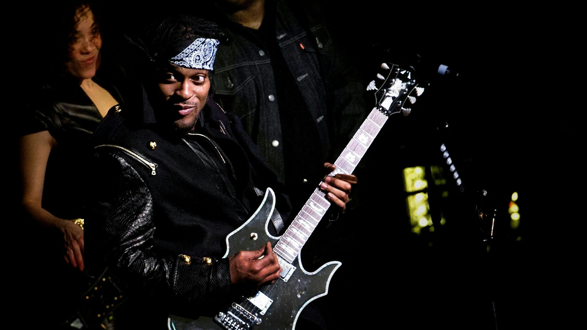 Heute.at - R'n'B-Legende D'Angelo stirbt mit nur 51-Jahren