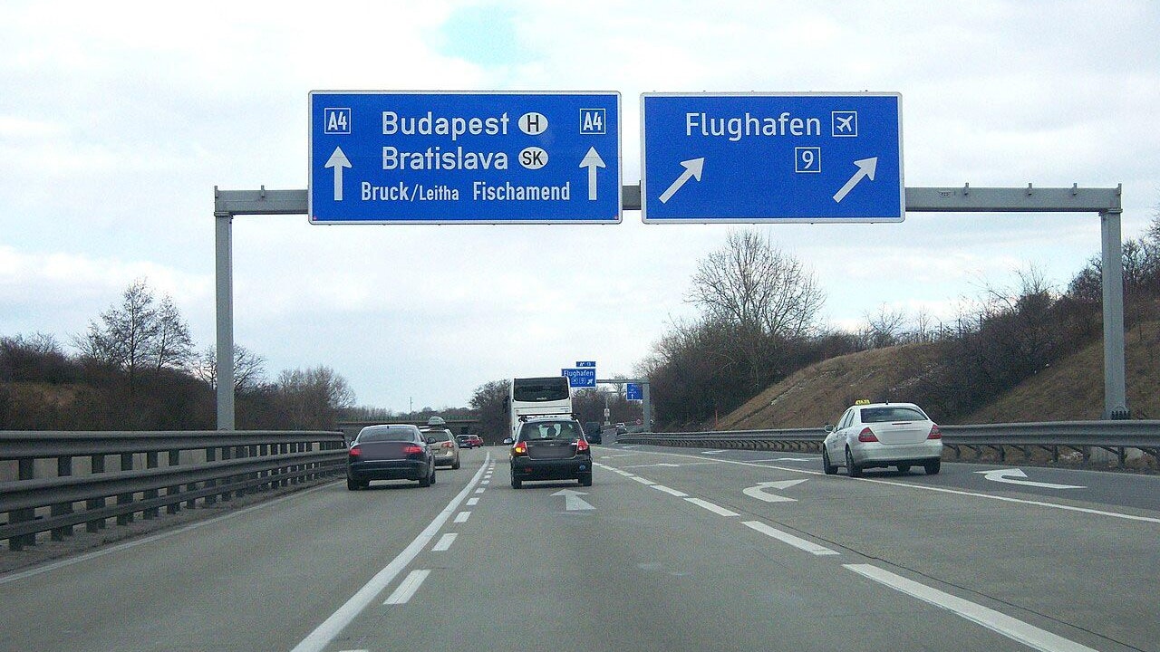 Heute.at - Polizei erwischt in wenigen Stunden 45 Raser auf der A4