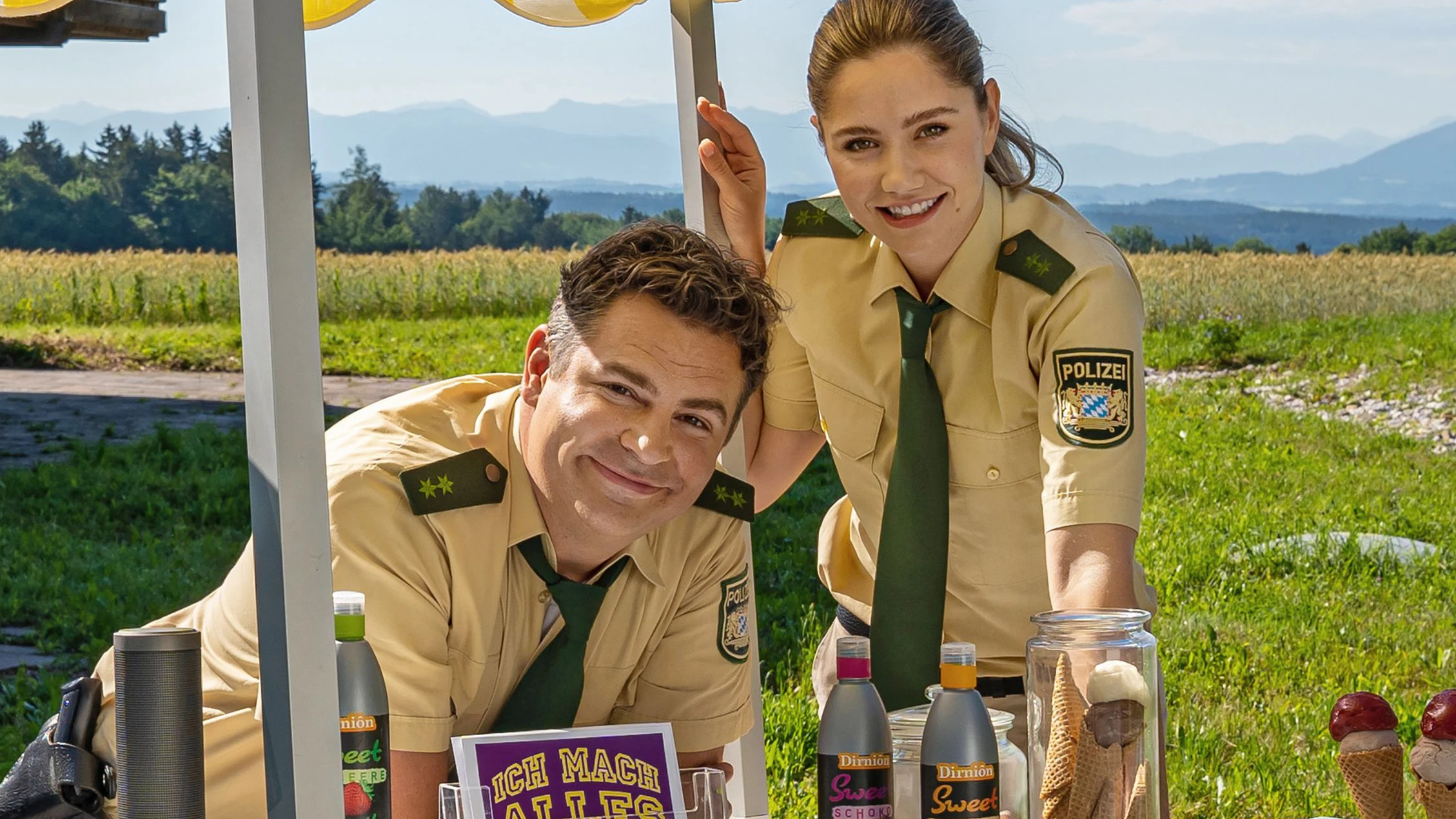Heute.at - Hubert ohne Staller-Star legt ihre Uniform ganz ab