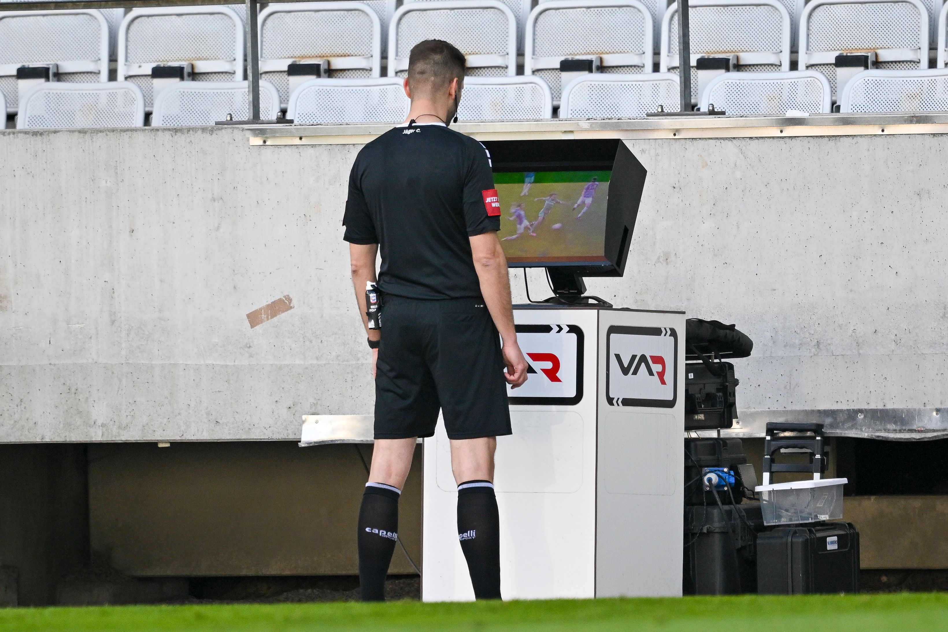 VAR-Überprüfungen könnten bald der Vergangenheit angehören.