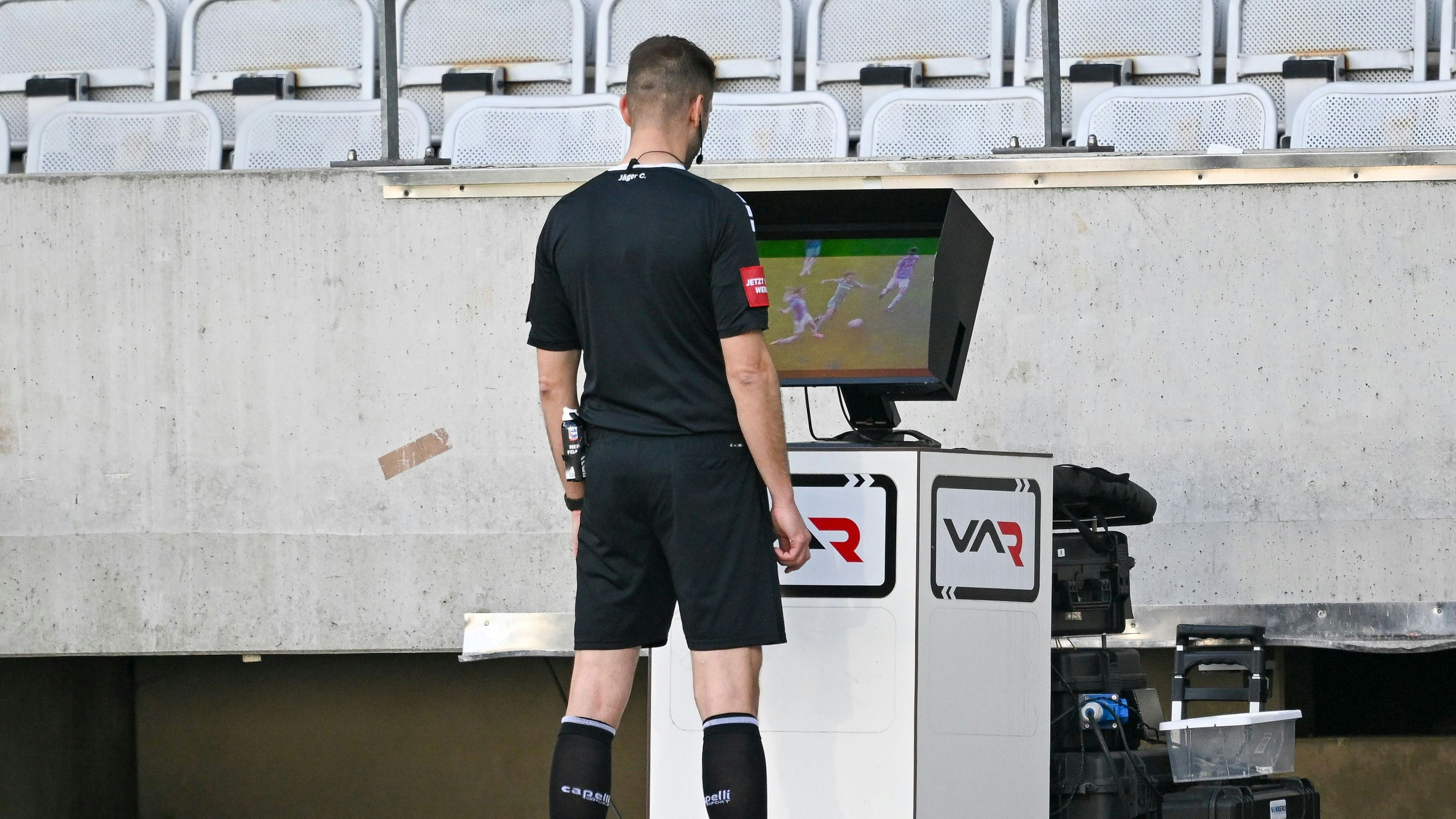 Heute.at - Völlig offen – Steht der VAR vor dem Aus?