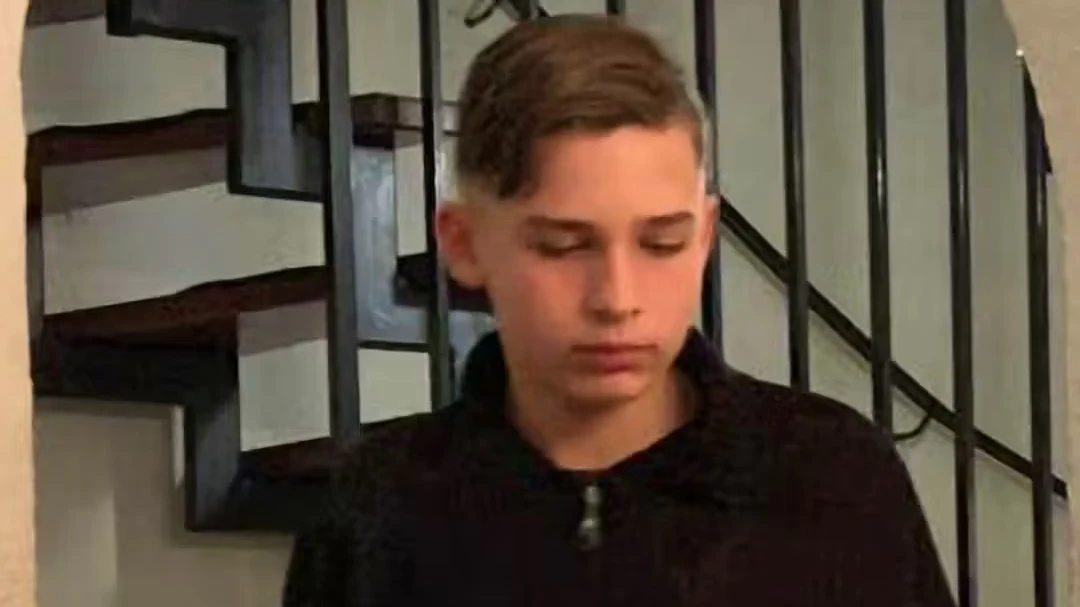 Mit diesem Foto sucht die Polizei nach dem vermissten 14-Jährigen.