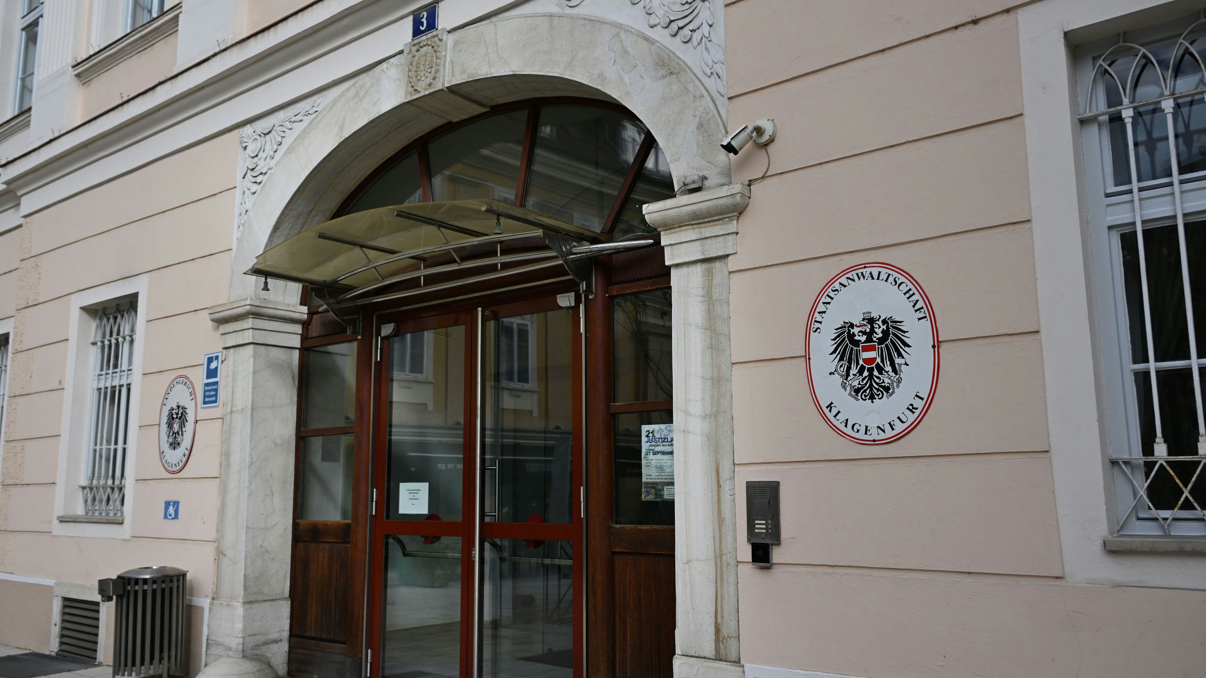 Heute.at - Auf Vater eingestochen – Sohn muss in Reha