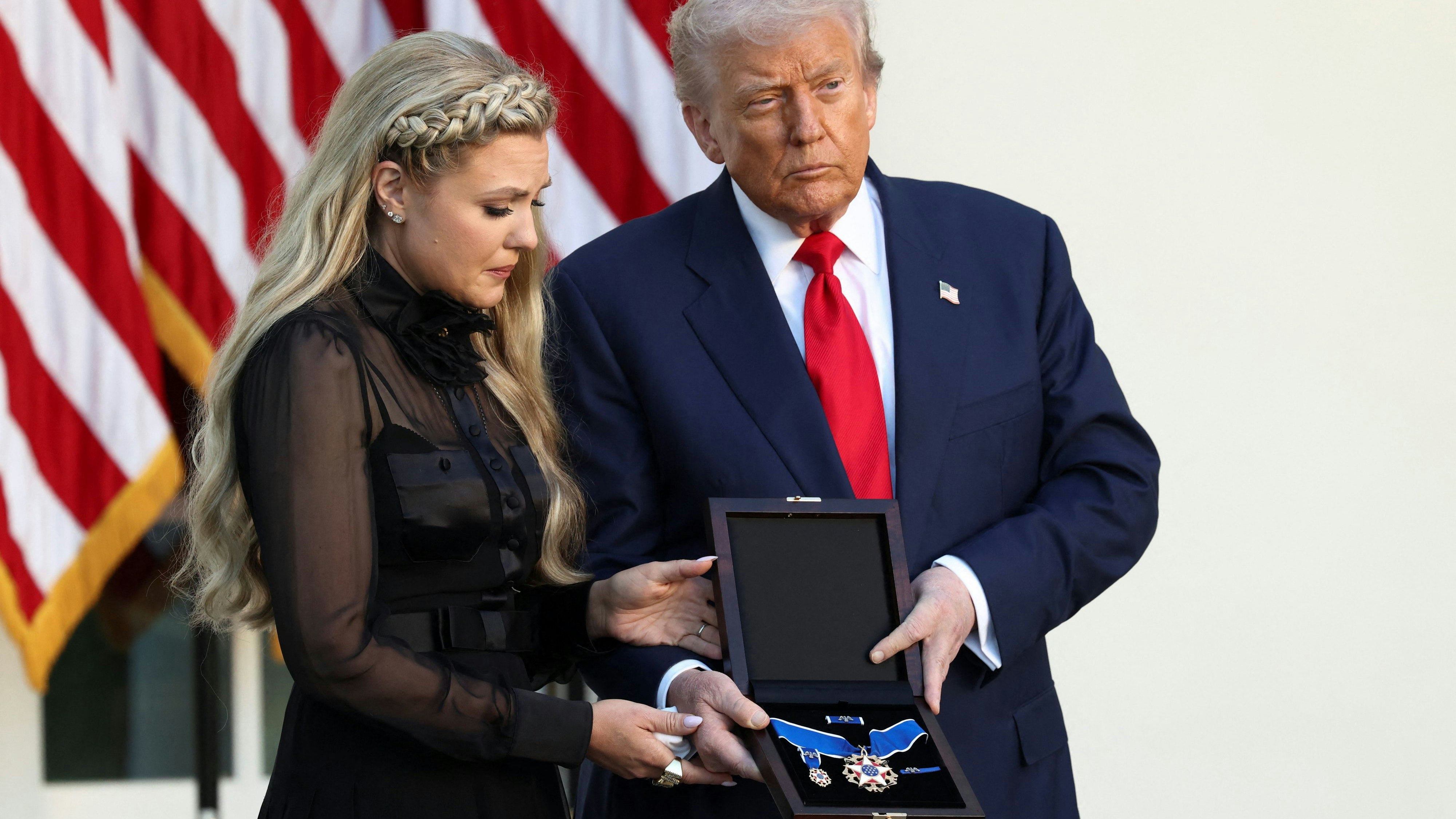 Heute.at - Trump verleiht Kirk posthum Freiheitsmedaille