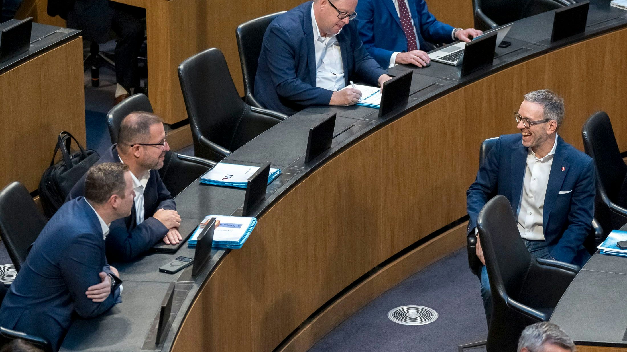 Heute.at - Linke Zecke – Nationalrat liefert Kickl nicht aus