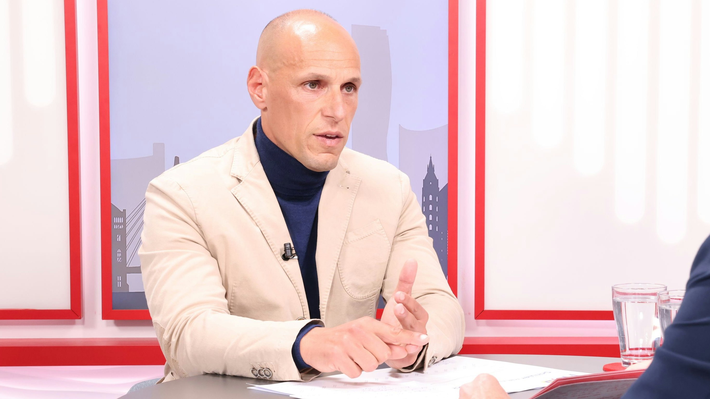 Heute.at - FPÖ-Fiedler: Nein zu Digitalzwang bei Schülerausweis