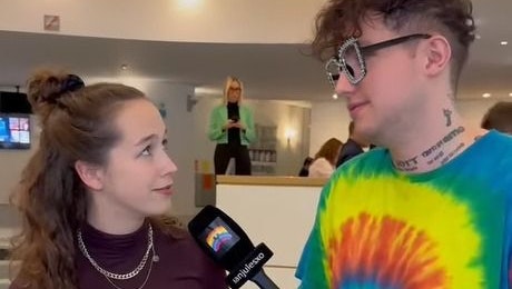 Heute.at - Bin raus – Lena Schilling blamiert sich bei Interview