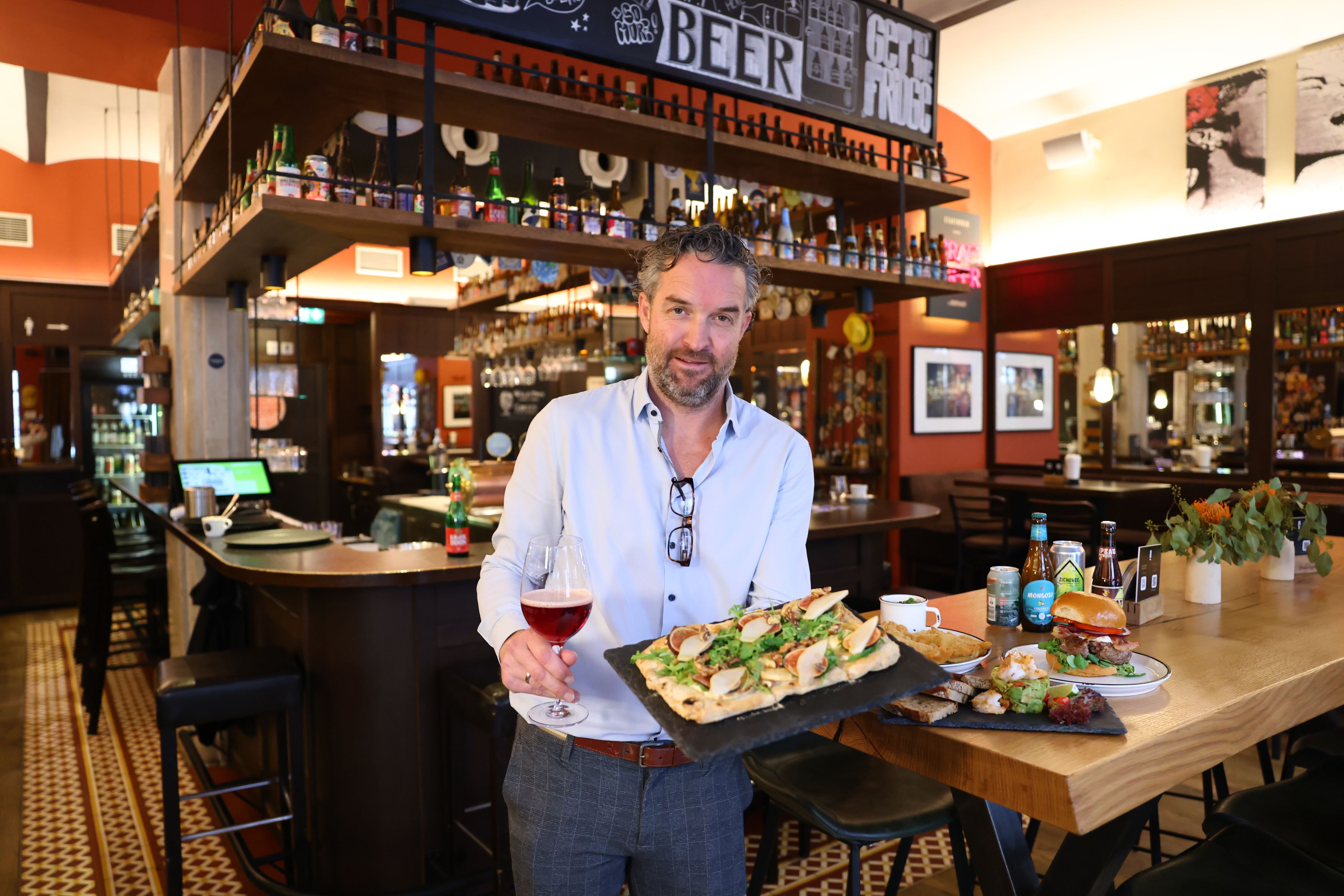 Heute.at - Kirsche, Banane! Wien-Lokal lockt mit Mega-Bier-Auswahl