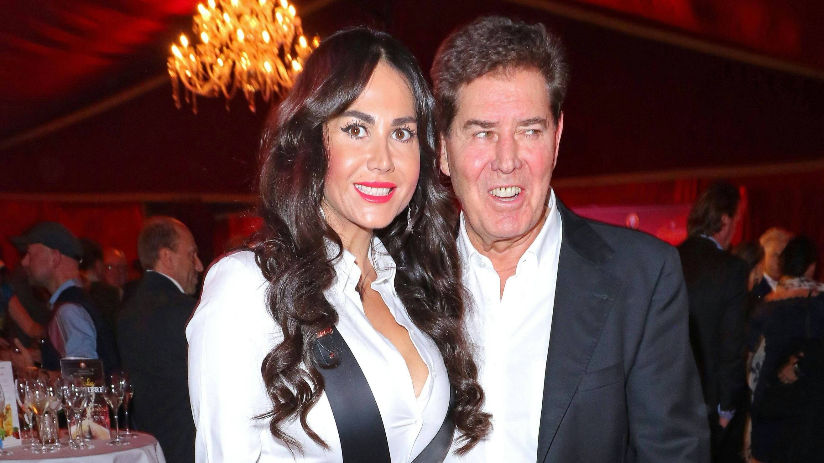 Heute.at - Begräbnis von Jack White: Seine Witwe kam einfach nicht