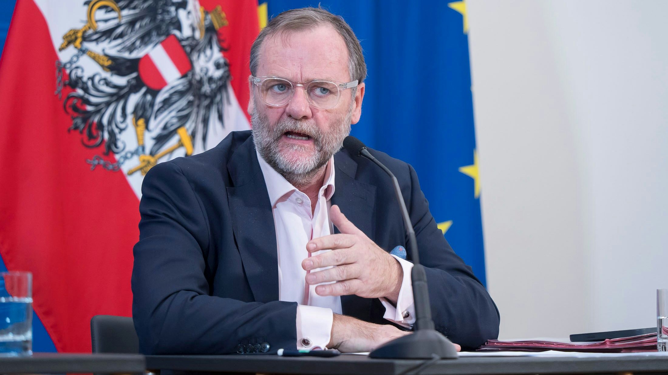 Heute.at - Schellhorn verliert nach 6 Wochen (!) seine Sprecherin