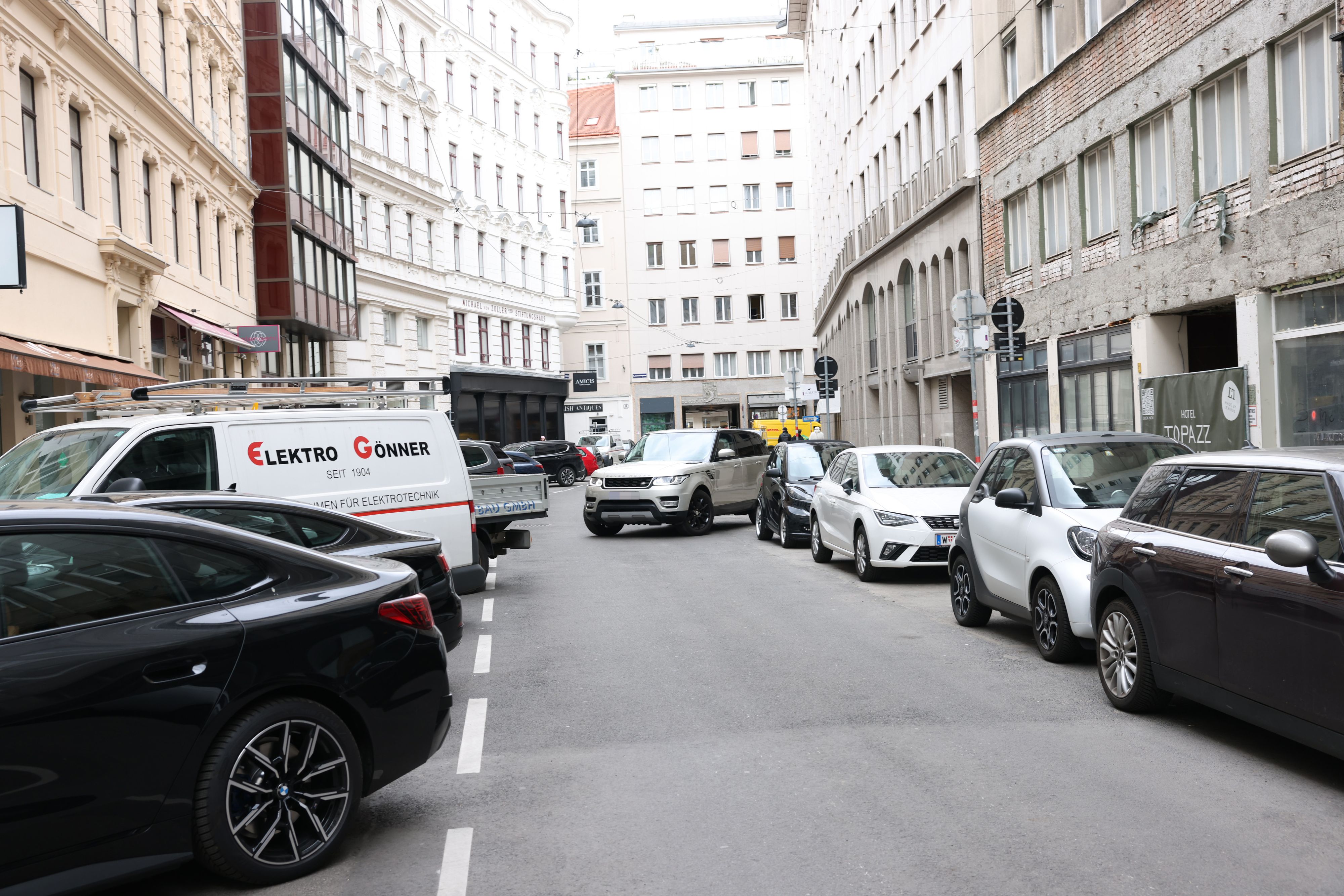 Neue Regeln, Kameras und Helmpflicht sorgen für Diskussion.