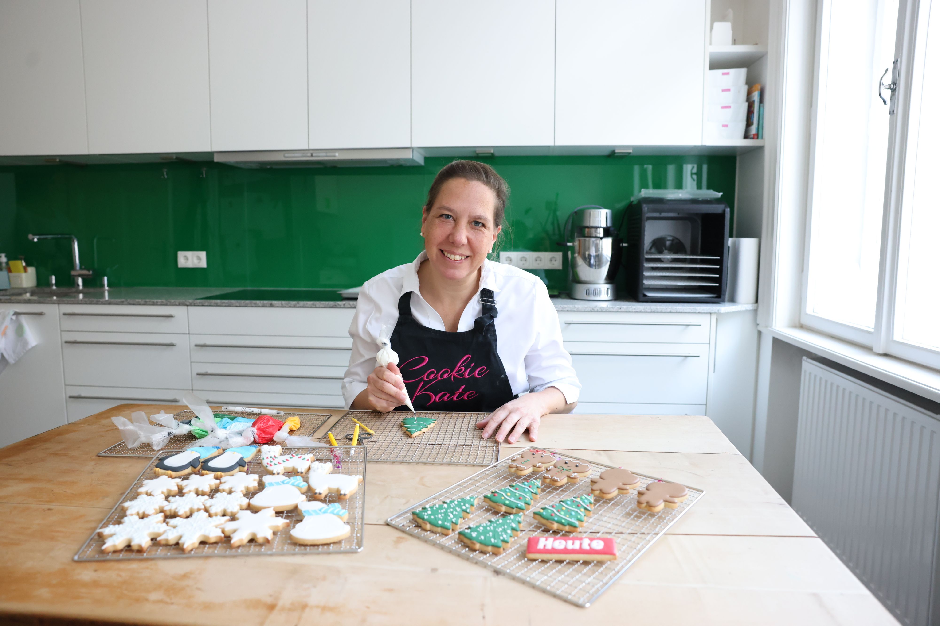 Katharina Mahr bäckt und dekoriert als 